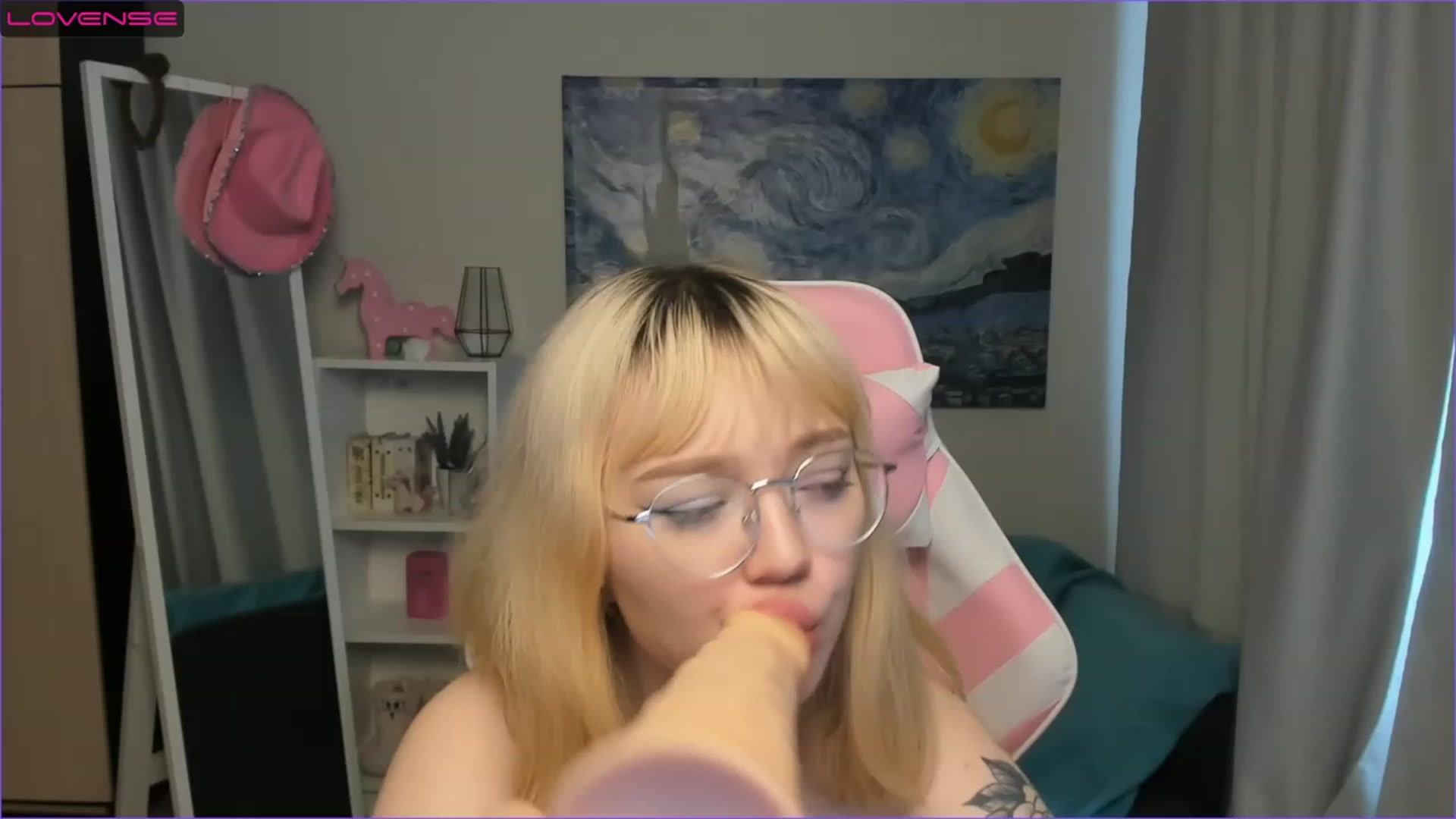 Gallery image thumbnail from Milly_Saint's myfreecams stream on, 03/26/2023, 09:49 image 18 of 20