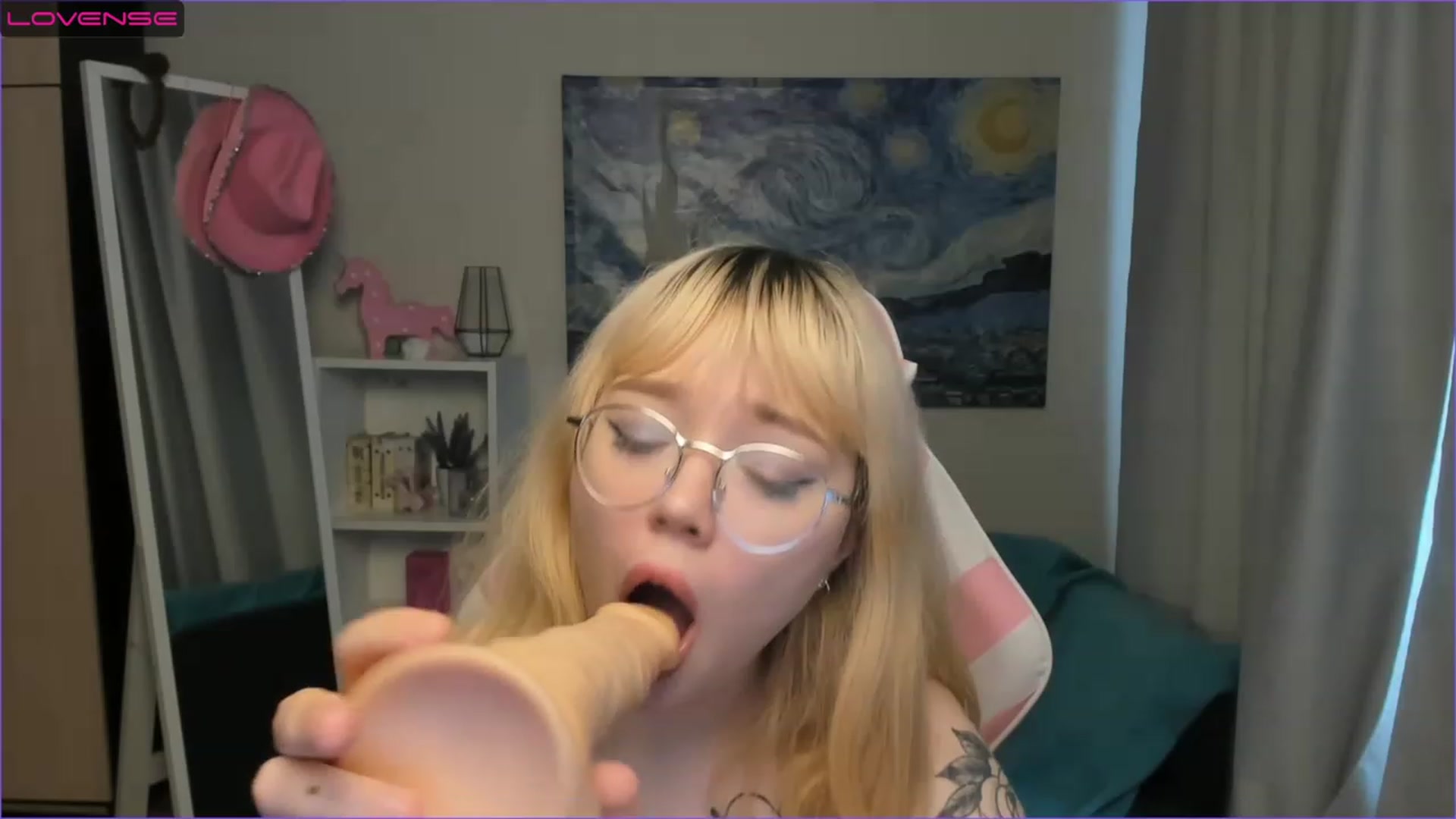 Gallery image thumbnail from Milly_Saint's myfreecams stream on, 03/26/2023, 09:49 image 17 of 20