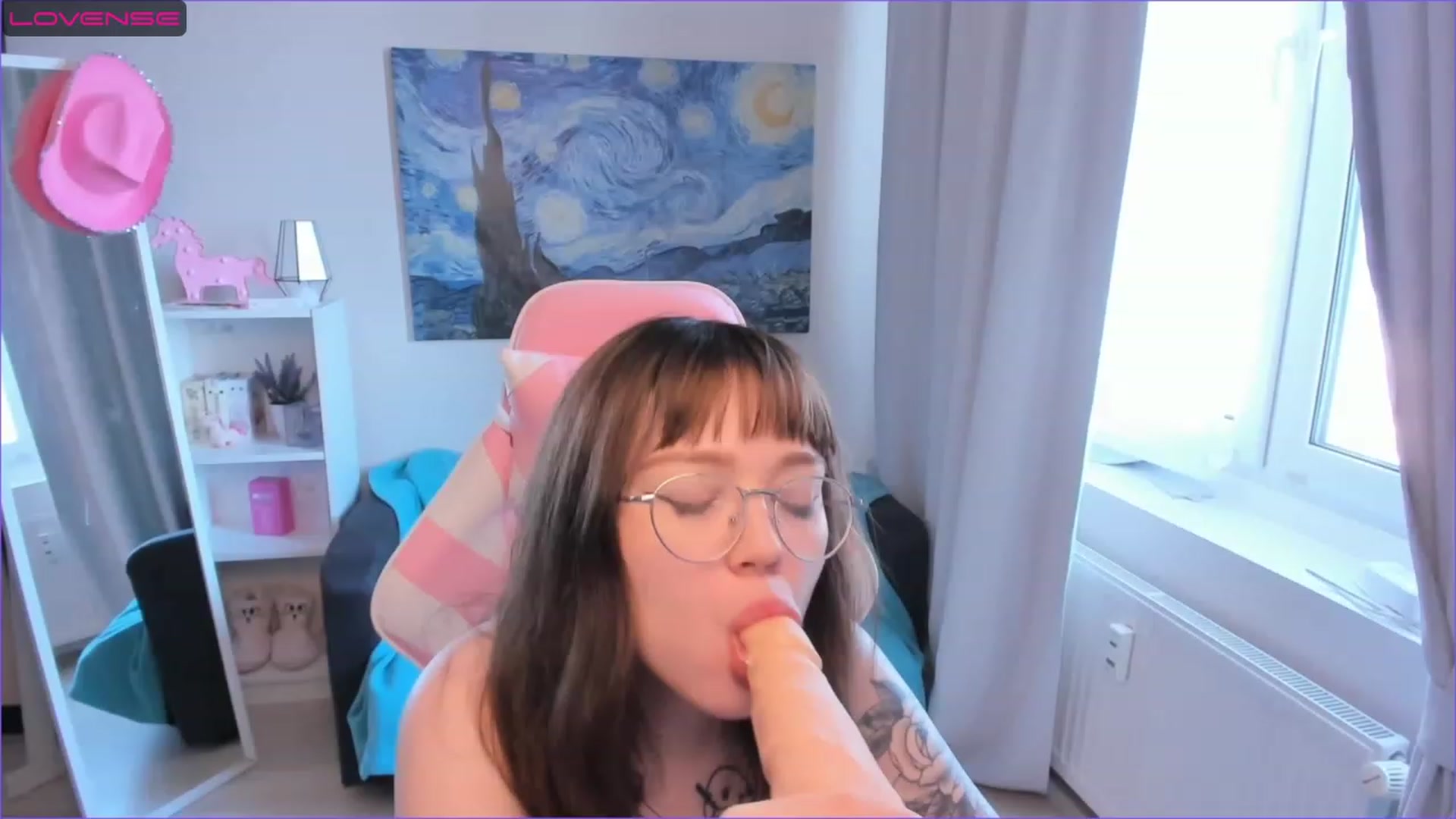 Gallery image thumbnail from Milly_Saint's myfreecams stream on, 04/13/2023, 10:03 image 18 of 20