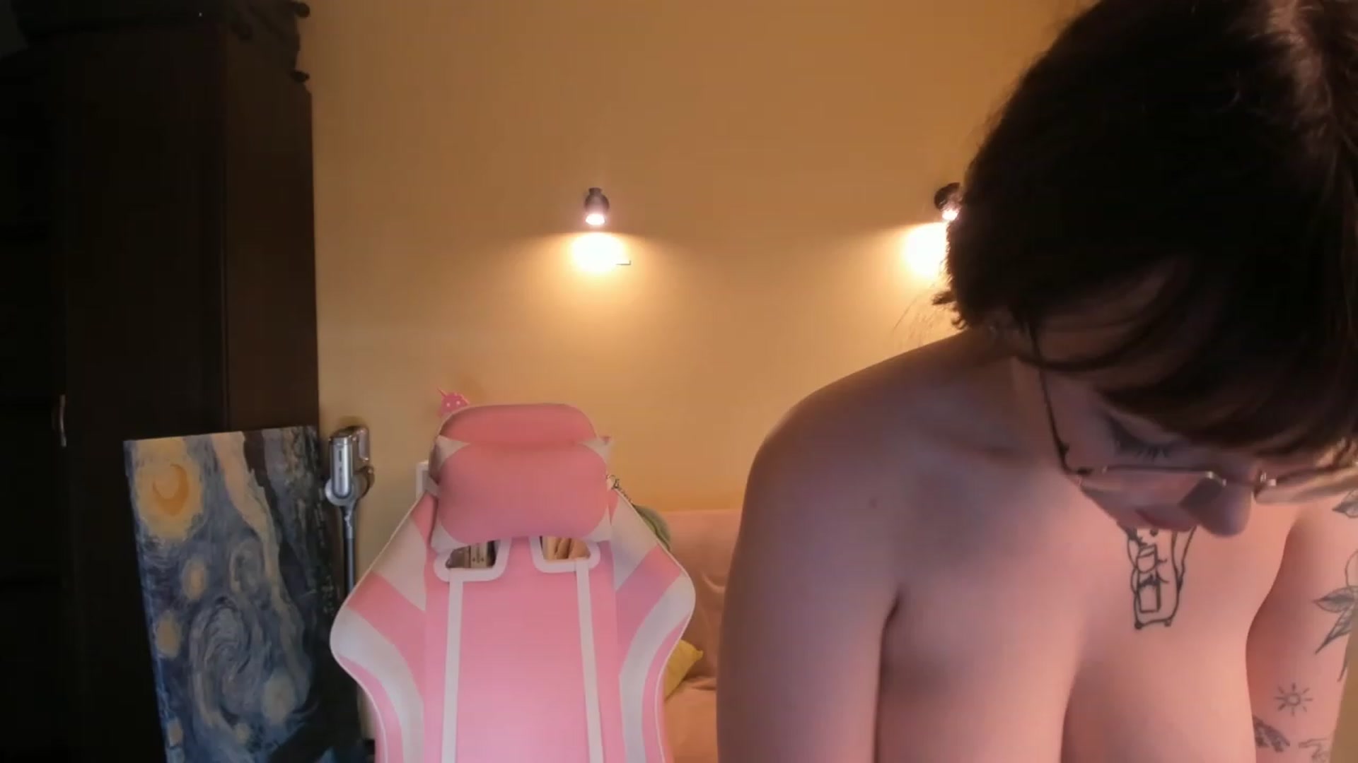 Gallery image thumbnail from Milly_Saint's myfreecams stream on, 04/23/2023, 10:41 image 7 of 20