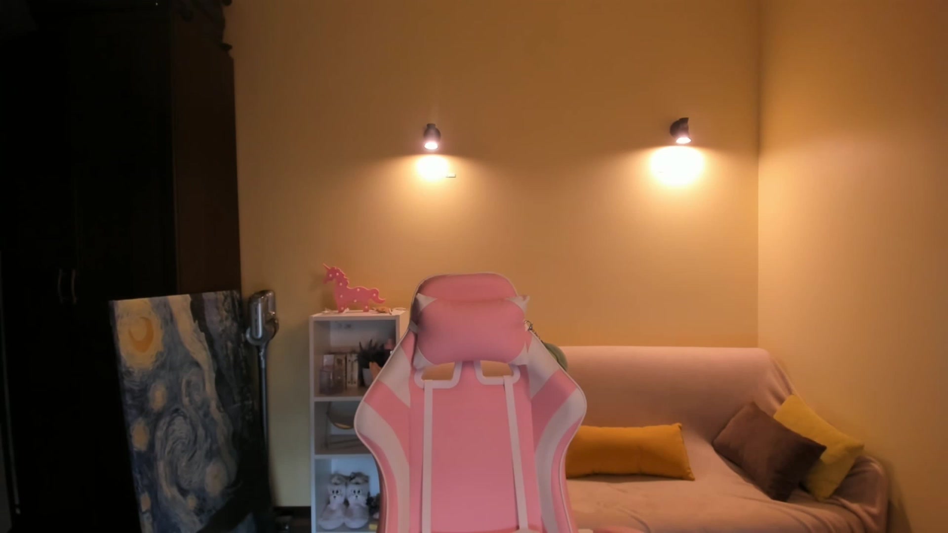 Gallery image thumbnail from Milly_Saint's myfreecams stream on, 04/24/2023, 10:01 image 20 of 20