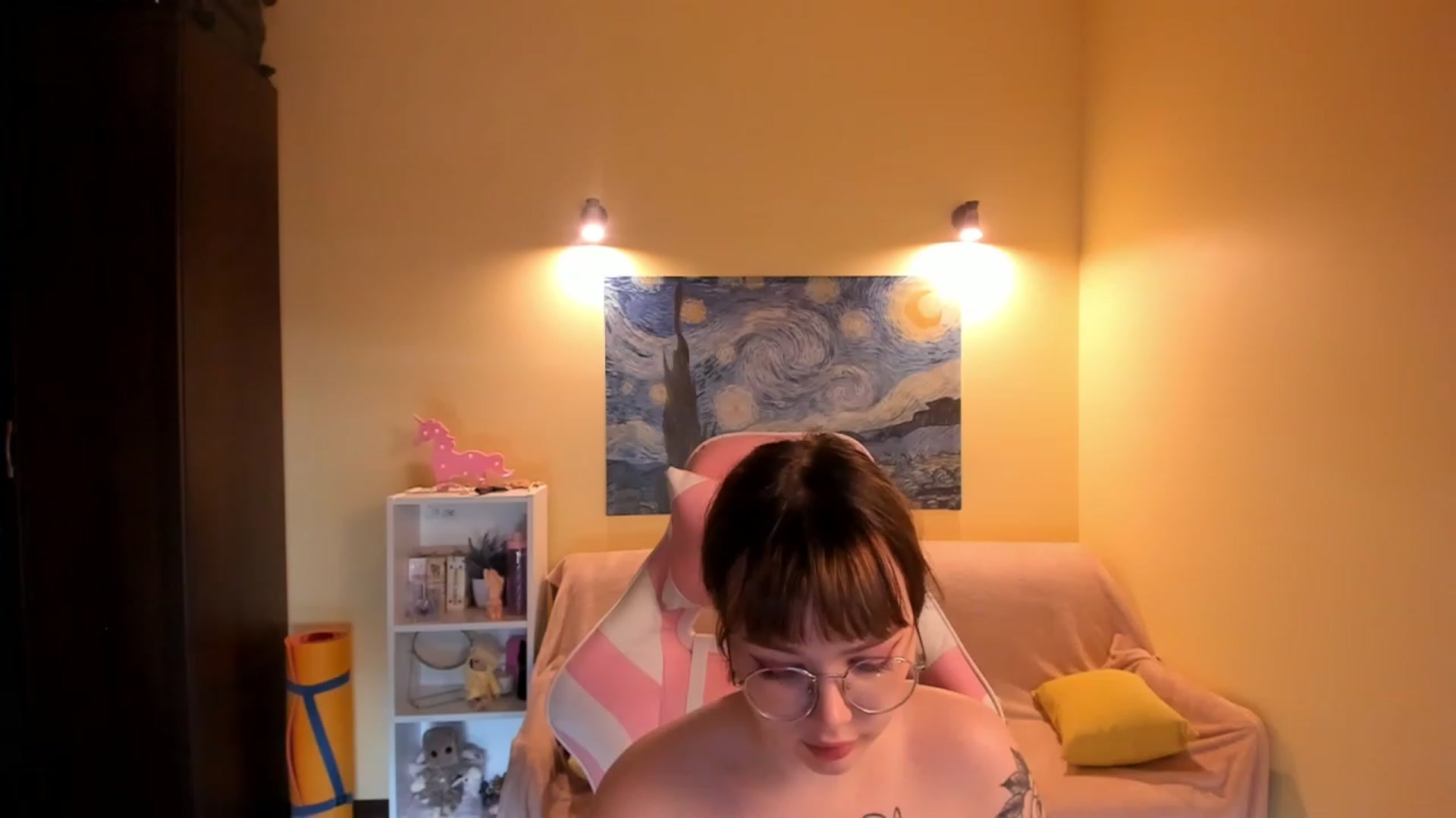 Gallery image thumbnail from Milly_Saint's myfreecams stream on, 04/27/2023, 10:32 image 18 of 20