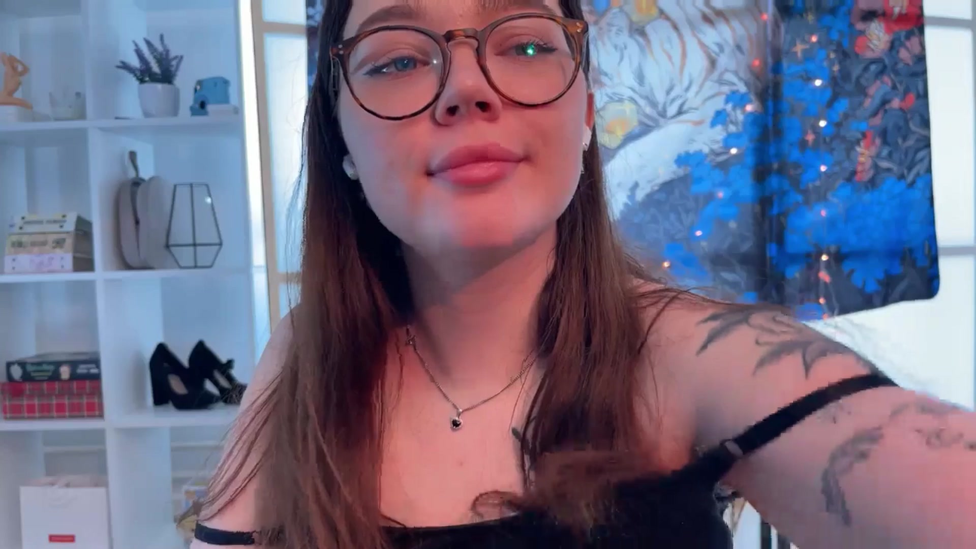 Gallery image thumbnail from Milly_Saint's myfreecams stream on, 04/29/2024, 11:04 image 12 of 20