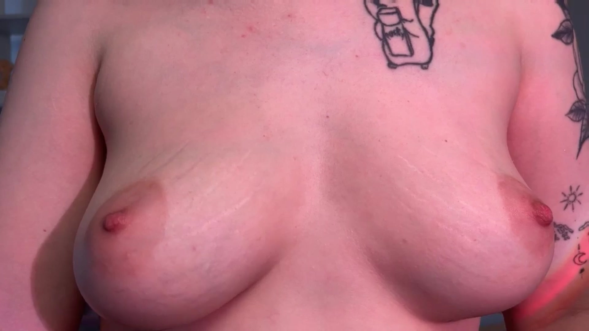 Gallery image thumbnail from Milly_Saint's myfreecams stream on, 05/06/2024, 11:06 image 7 of 20