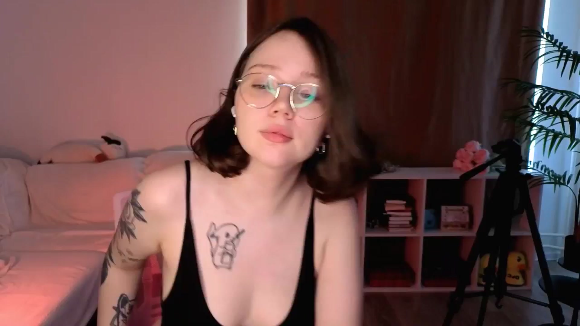 Gallery image thumbnail from Milly_Saint's myfreecams stream on, 04/20/2025, 11:08 image 20 of 20