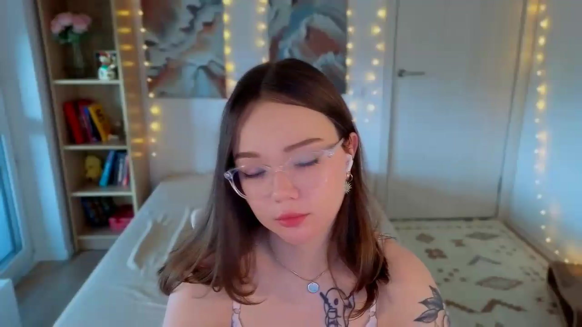 Gallery image thumbnail from Milly_Saint's myfreecams stream on, 06/15/2026, 10:10 image 14 of 20
