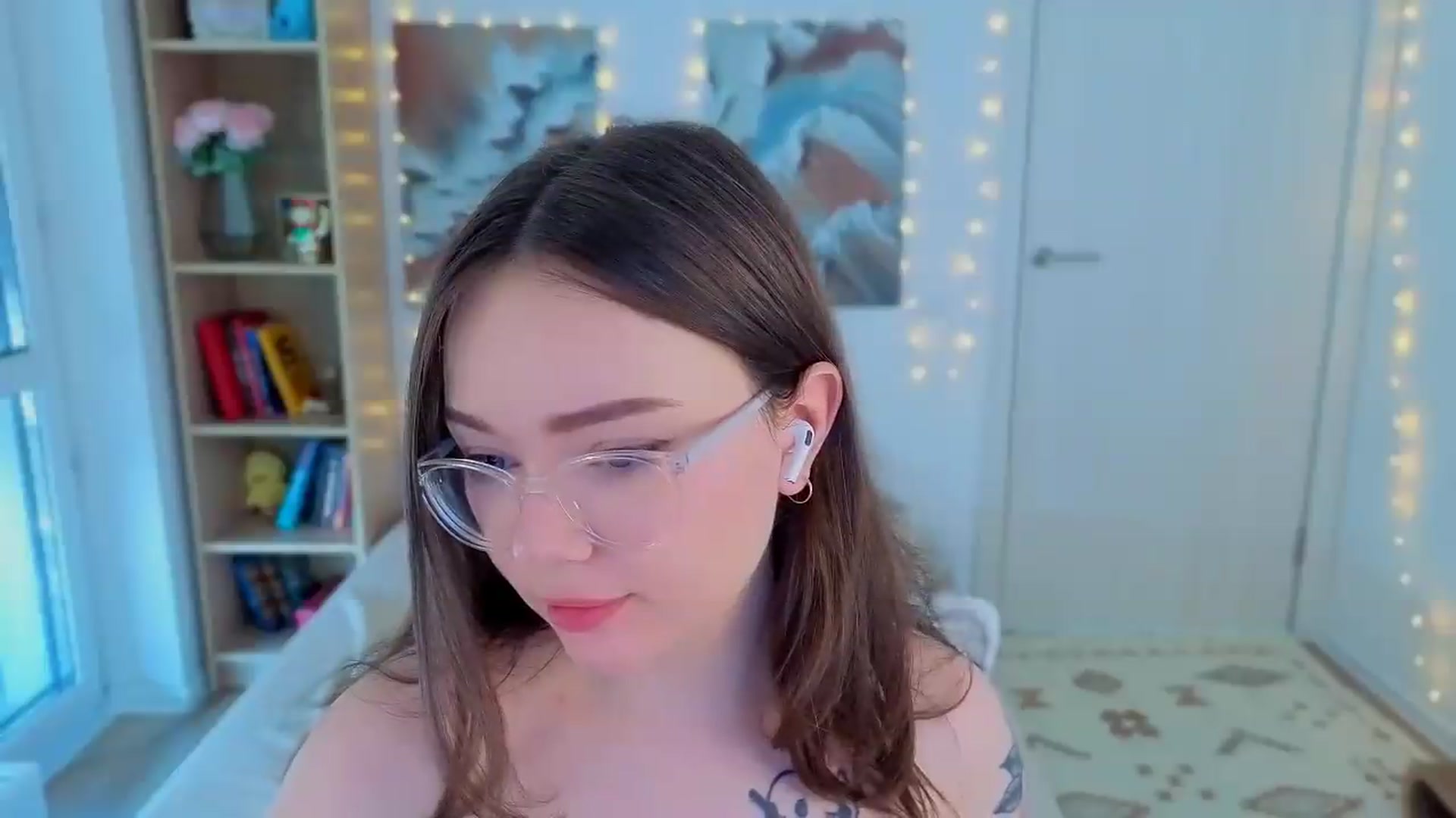 Gallery image thumbnail from Milly_Saint's myfreecams stream on, 06/21/2026, 11:15 image 12 of 20