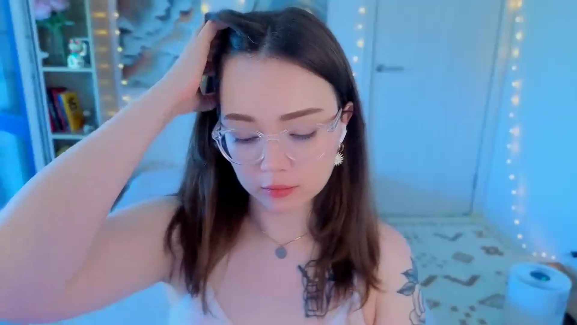 Gallery image thumbnail from Milly_Saint's myfreecams stream on, 07/16/2026, 09:27 image 11 of 20