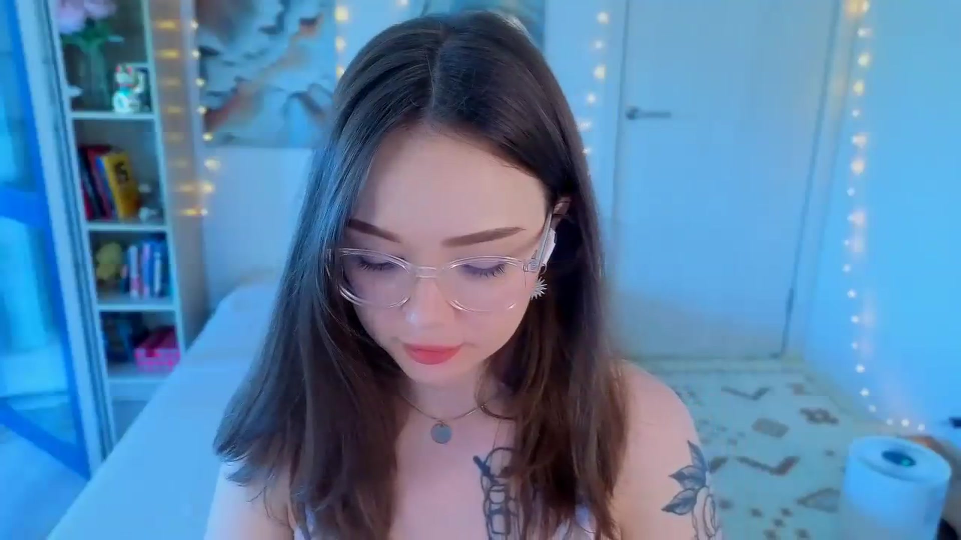 Gallery image thumbnail from Milly_Saint's myfreecams stream on, 07/16/2026, 09:27 image 13 of 20