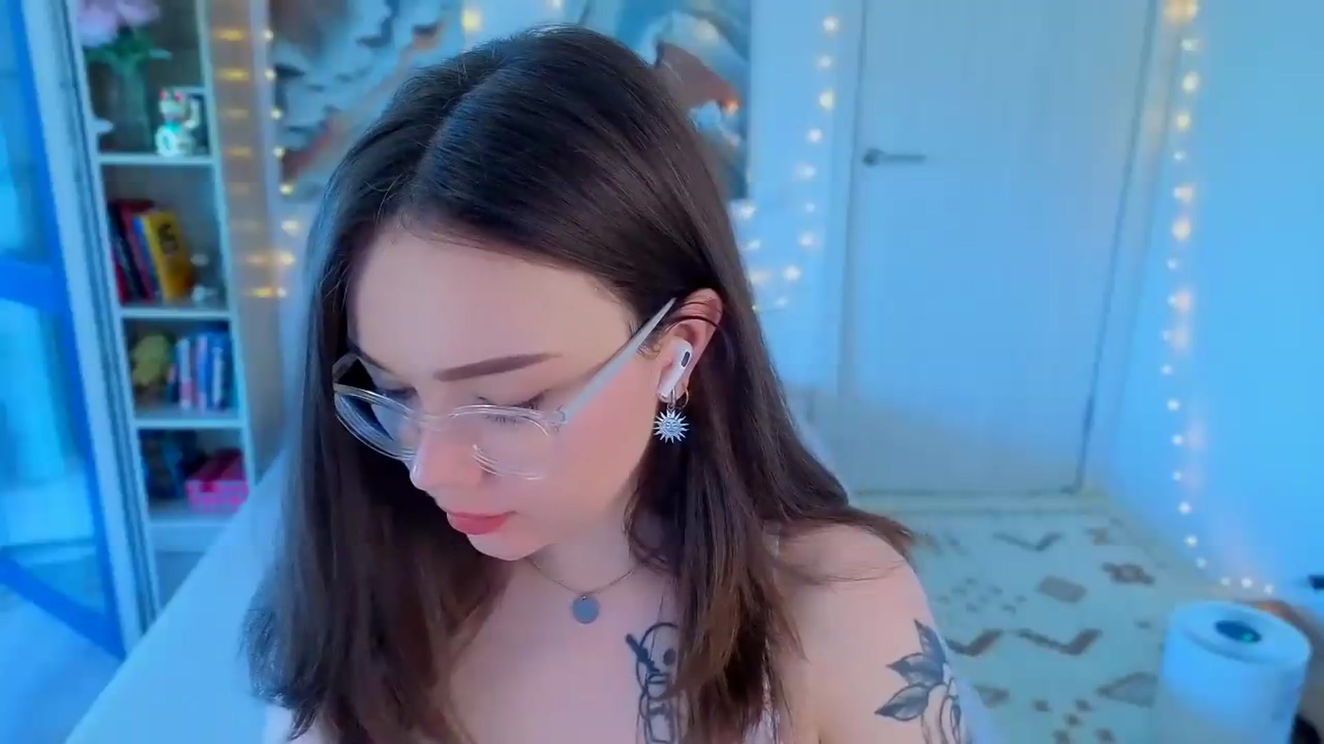 Gallery image thumbnail from Milly_Saint's myfreecams stream on, 07/16/2026, 09:27 image 5 of 20