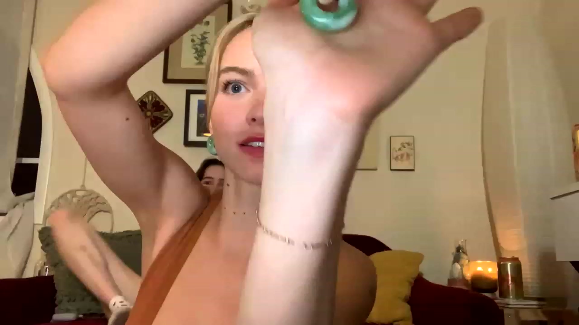 Gallery image thumbnail from MimiCarr's myfreecams stream on, 04/28/2023, 06:02 image 16 of 20