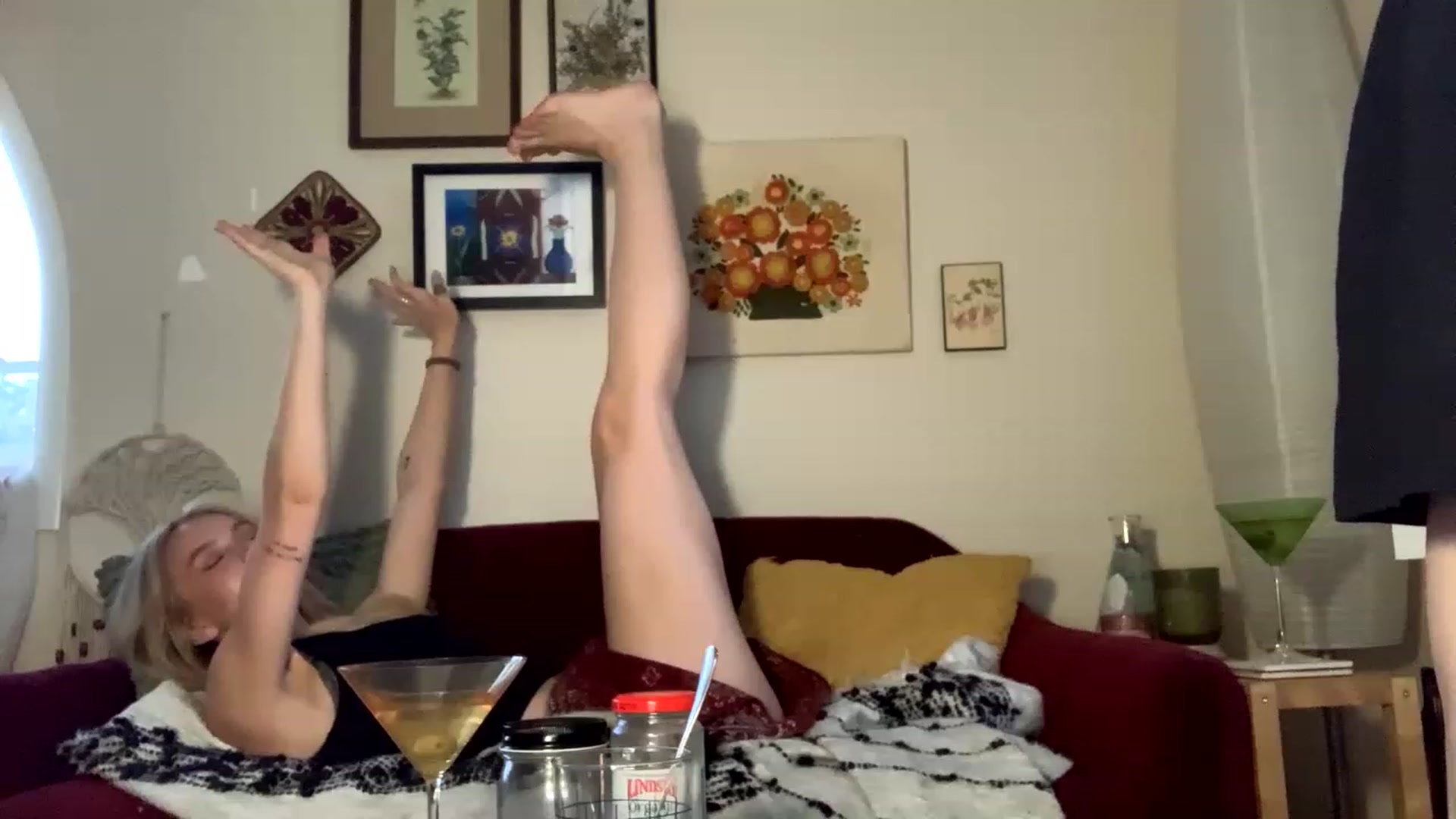 Gallery image thumbnail from MimiCarr's myfreecams stream on, 04/29/2023, 03:09 image 5 of 20