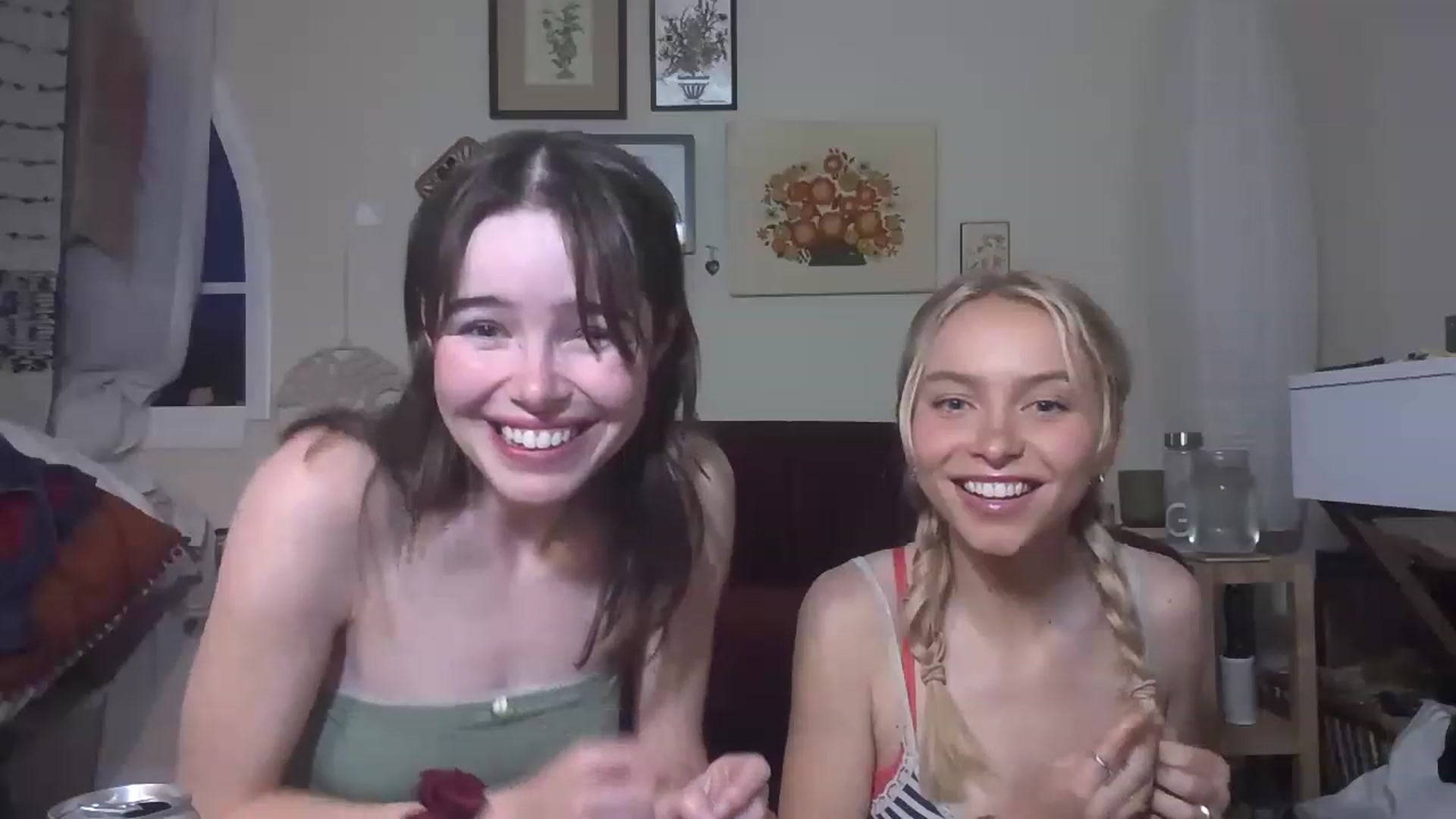 Gallery image thumbnail from MimiCarr's myfreecams stream on, 05/05/2023, 03:19 image 16 of 20