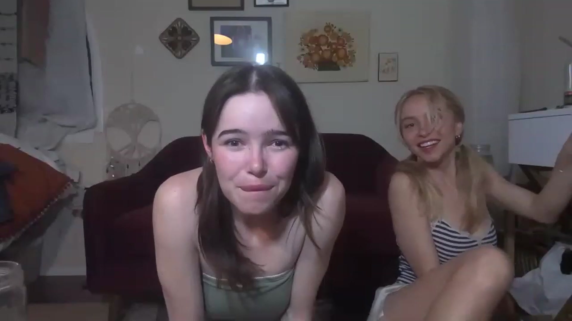 Gallery image thumbnail from MimiCarr's myfreecams stream on, 05/05/2023, 05:12 image 19 of 20