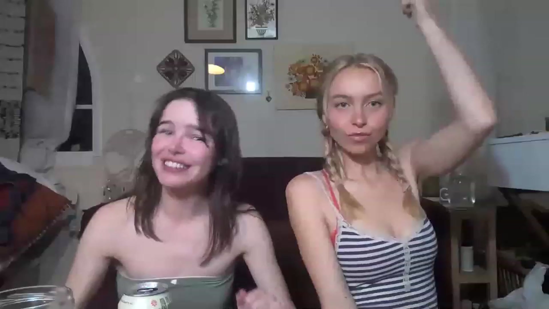 Gallery image thumbnail from MimiCarr's myfreecams stream on, 05/05/2023, 05:12 image 6 of 20