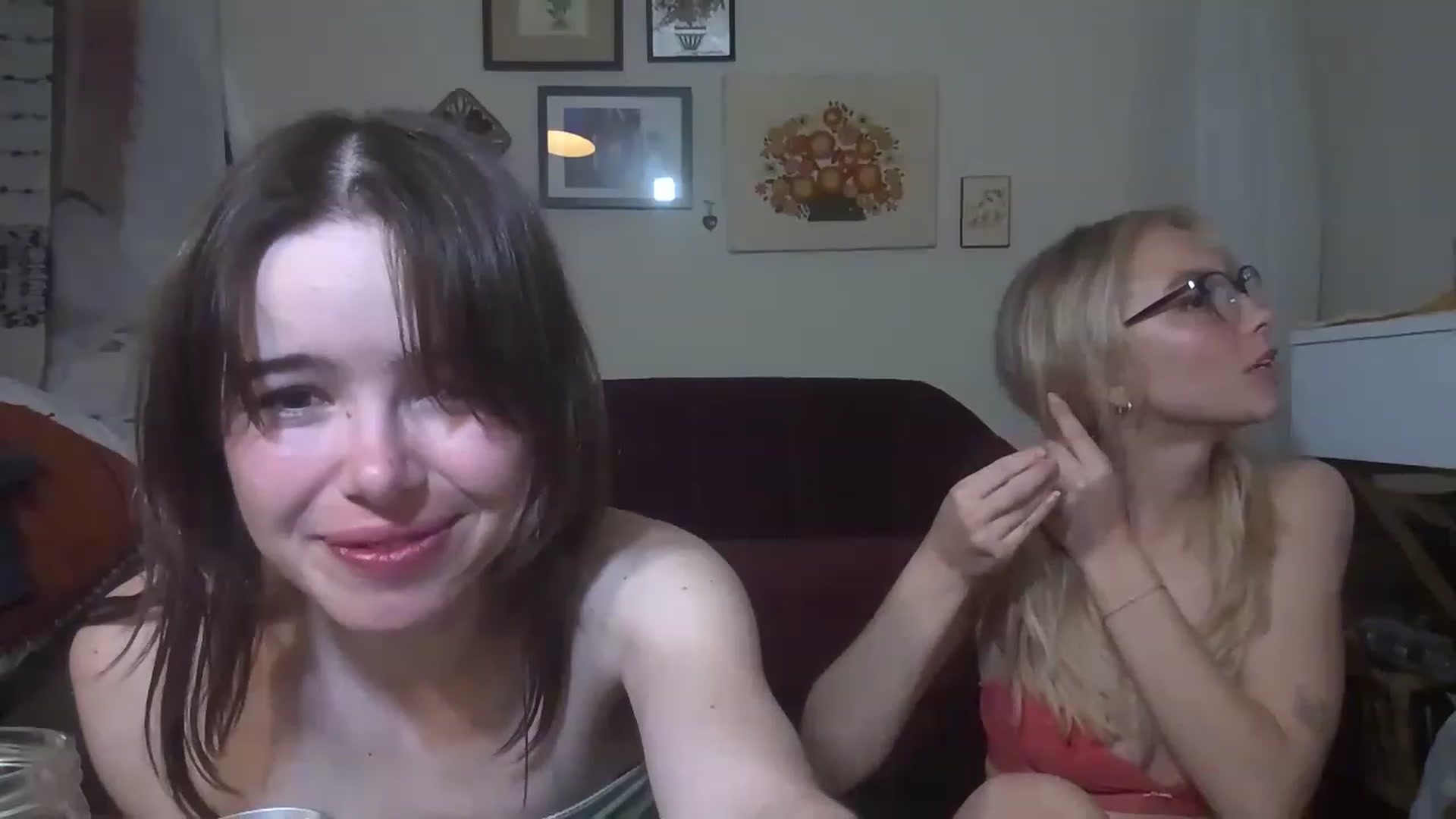 Gallery image thumbnail from MimiCarr's myfreecams stream on, 05/05/2023, 07:28 image 13 of 20