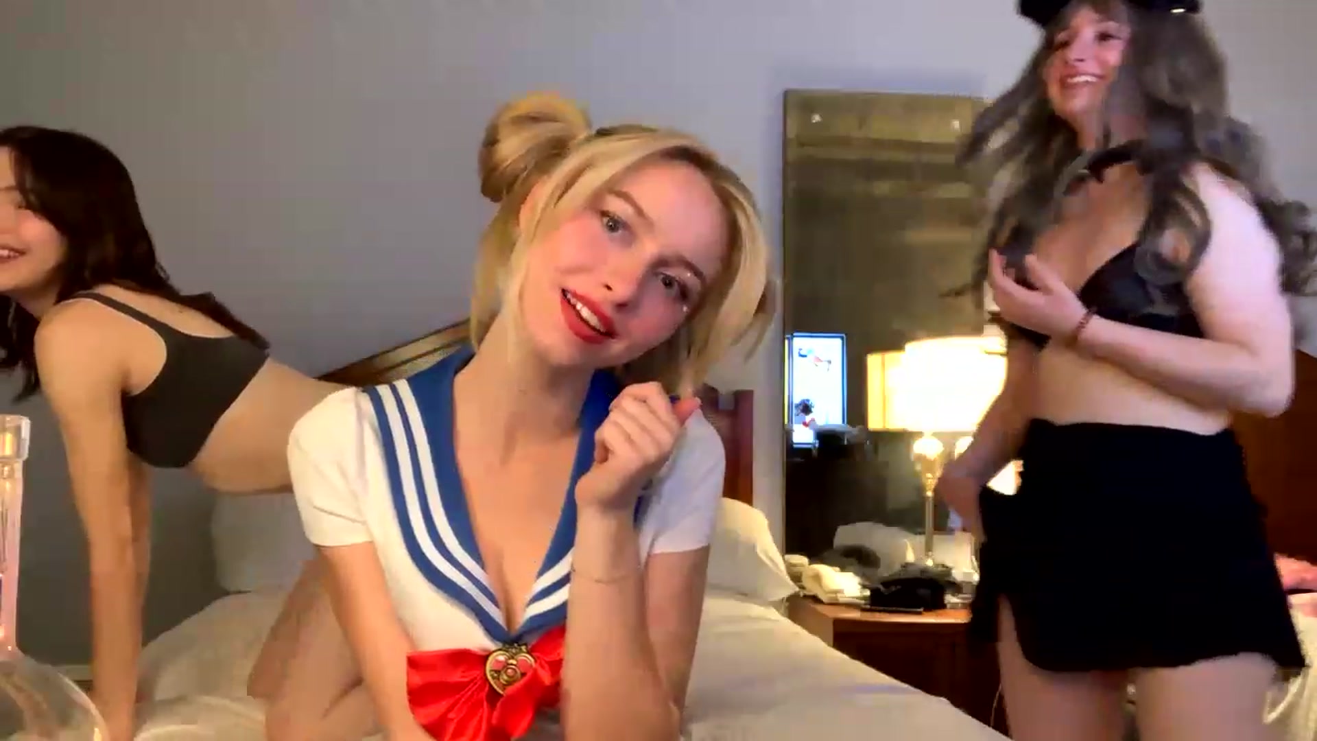 Gallery image thumbnail from MimiCarr's myfreecams stream on, 05/31/2023, 11:52 image 20 of 20