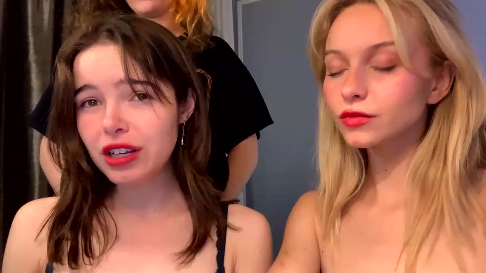 Gallery image thumbnail from MimiCarr's myfreecams stream on, 05/31/2023, 18:34 image 6 of 20