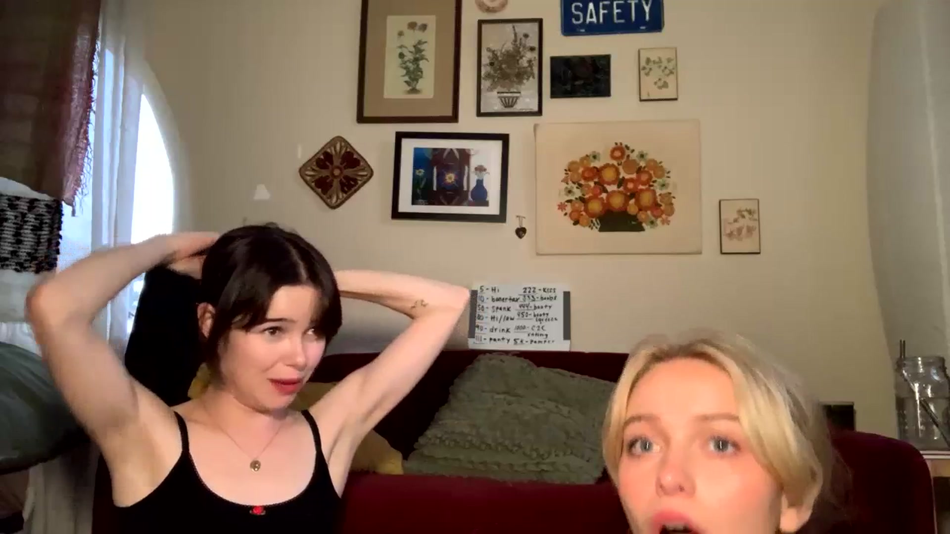 Gallery image thumbnail from MimiCarr's myfreecams stream on, 08/12/2023, 03:11 image 16 of 20