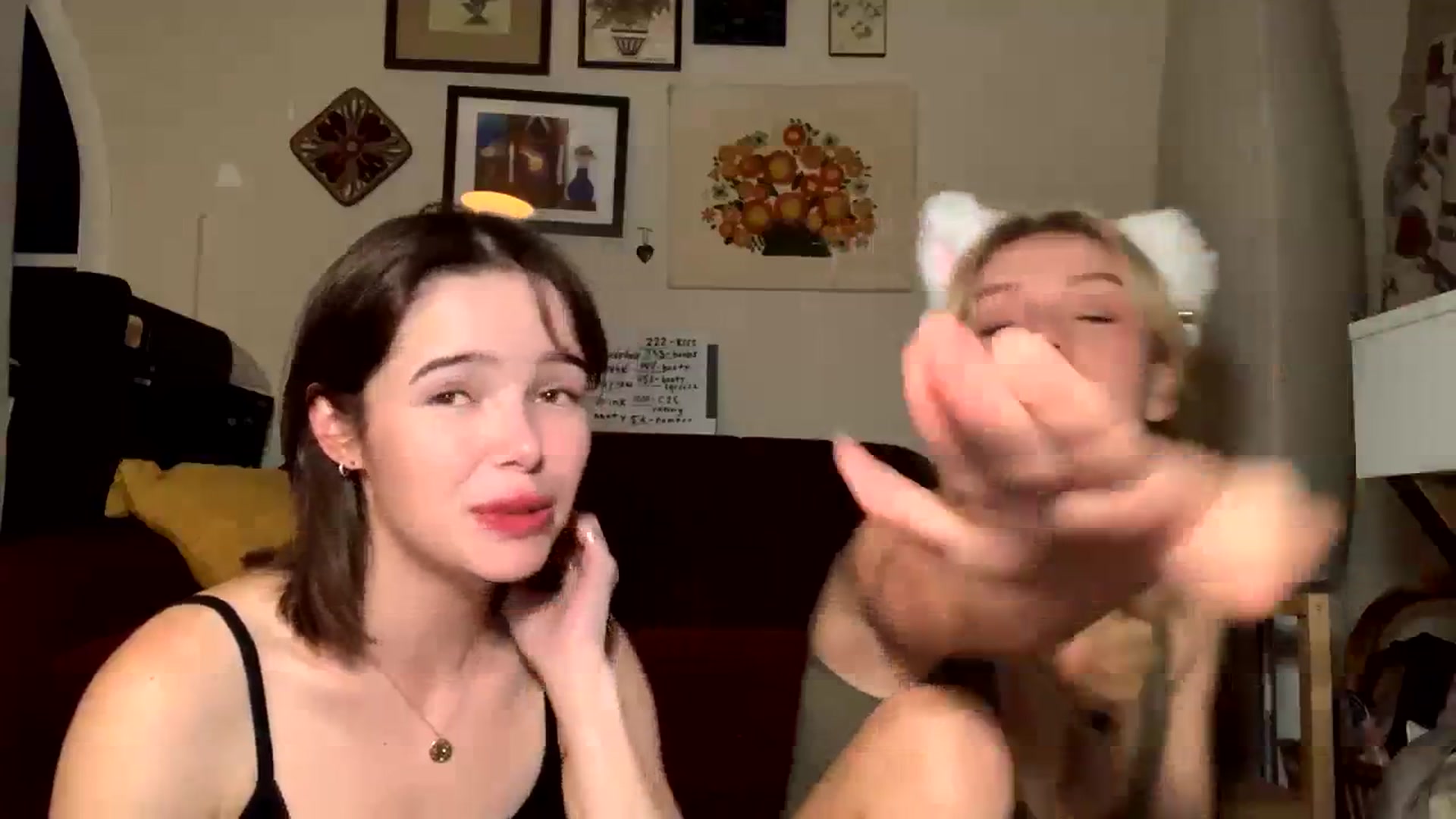 Gallery image thumbnail from MimiCarr's myfreecams stream on, 08/12/2023, 04:42 image 6 of 20