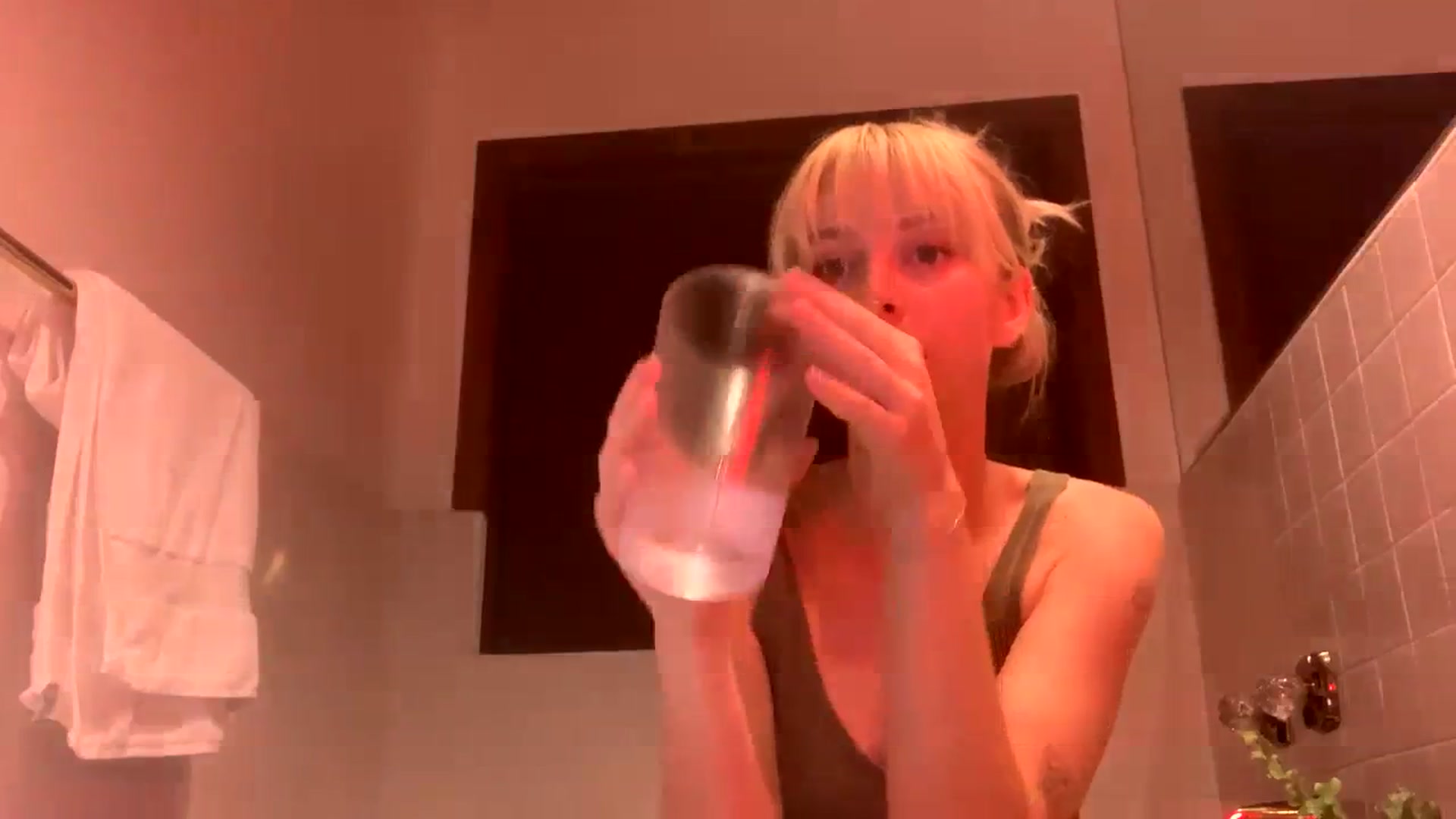 Gallery image thumbnail from MimiCarr's myfreecams stream on, 11/03/2023, 04:15 image 19 of 20