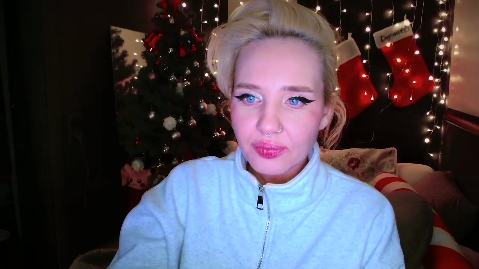 Gallery image thumbnail from MimiRose's myfreecams stream on, 12/26/2025, 24:49 image 2 of 20