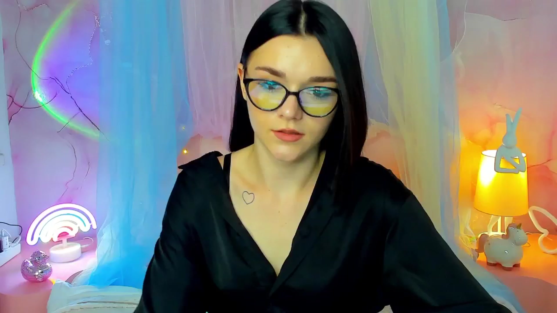 Gallery image thumbnail from MimiWow's myfreecams stream on, 10/25/2025, 13:01 image 4 of 20