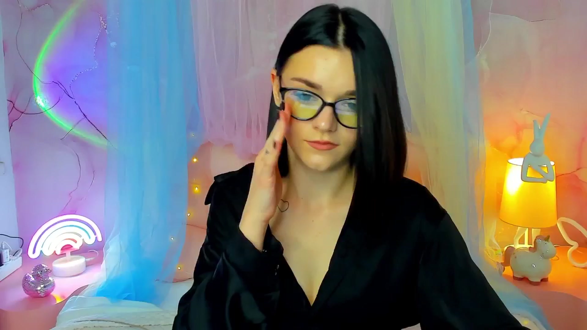 Gallery image thumbnail from MimiWow's myfreecams stream on, 10/25/2025, 13:01 image 12 of 20