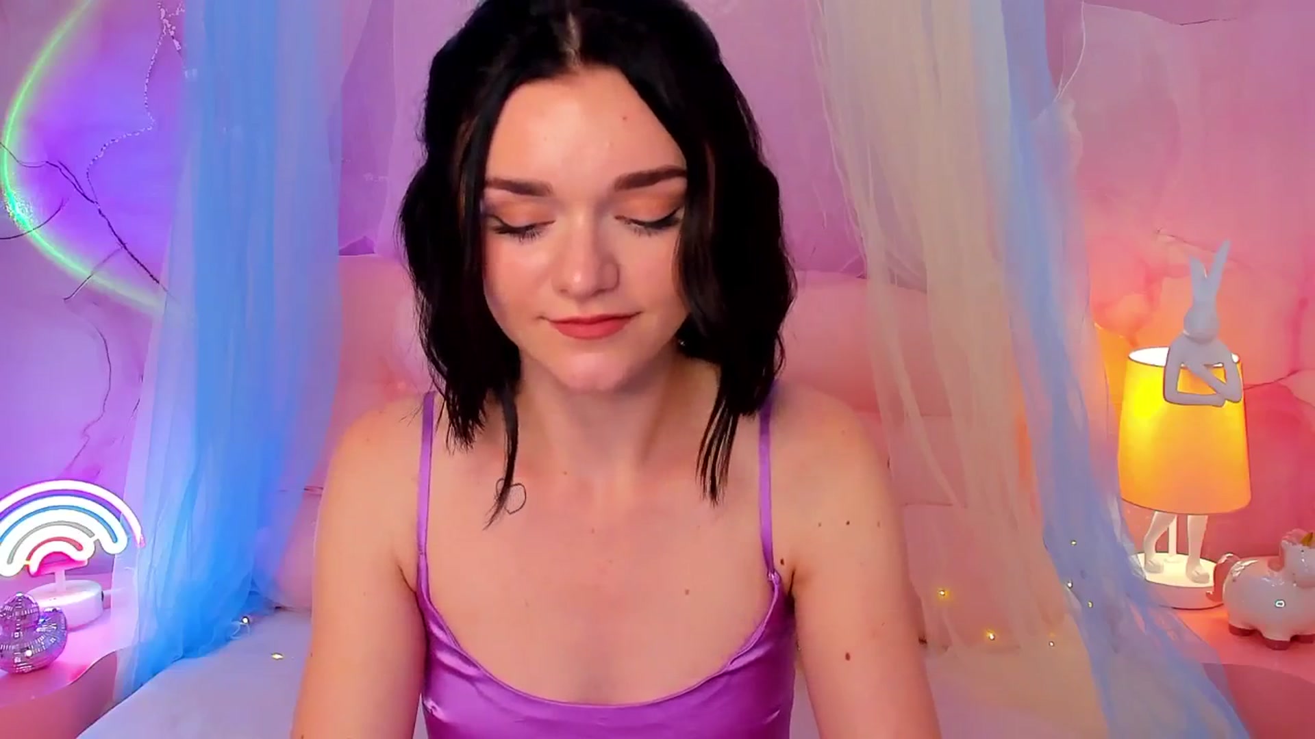 Gallery image thumbnail from MimiWow's myfreecams stream on, 10/27/2025, 14:15 image 15 of 20