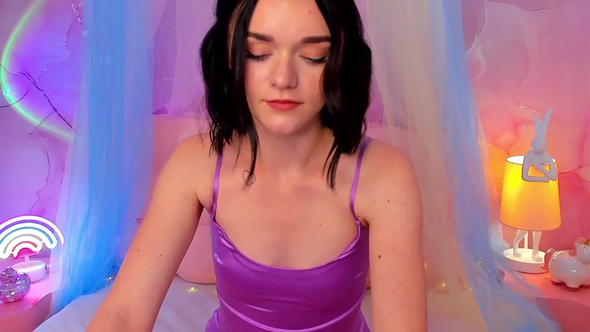 Gallery image thumbnail from MimiWow's myfreecams stream on, 10/27/2025, 14:15 image 16 of 20