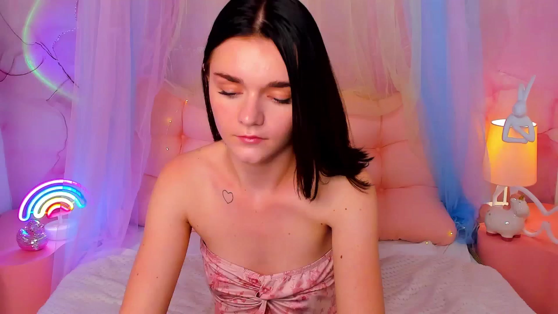 Gallery image thumbnail from MimiWow's myfreecams stream on, 11/09/2025, 12:34 image 5 of 20