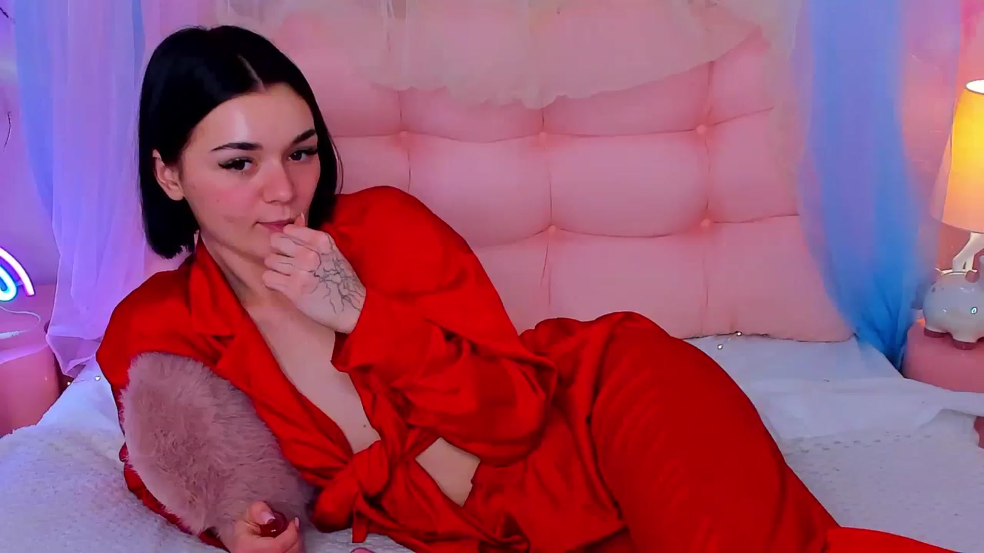 Gallery image thumbnail from MimiWow's myfreecams stream on, 11/23/2025, 12:55 image 13 of 20
