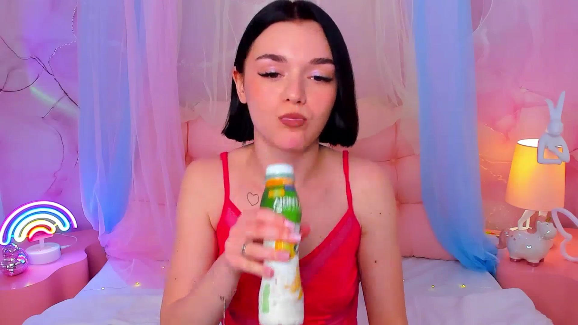 Gallery image thumbnail from MimiWow's myfreecams stream on, 11/24/2025, 15:06 image 9 of 20