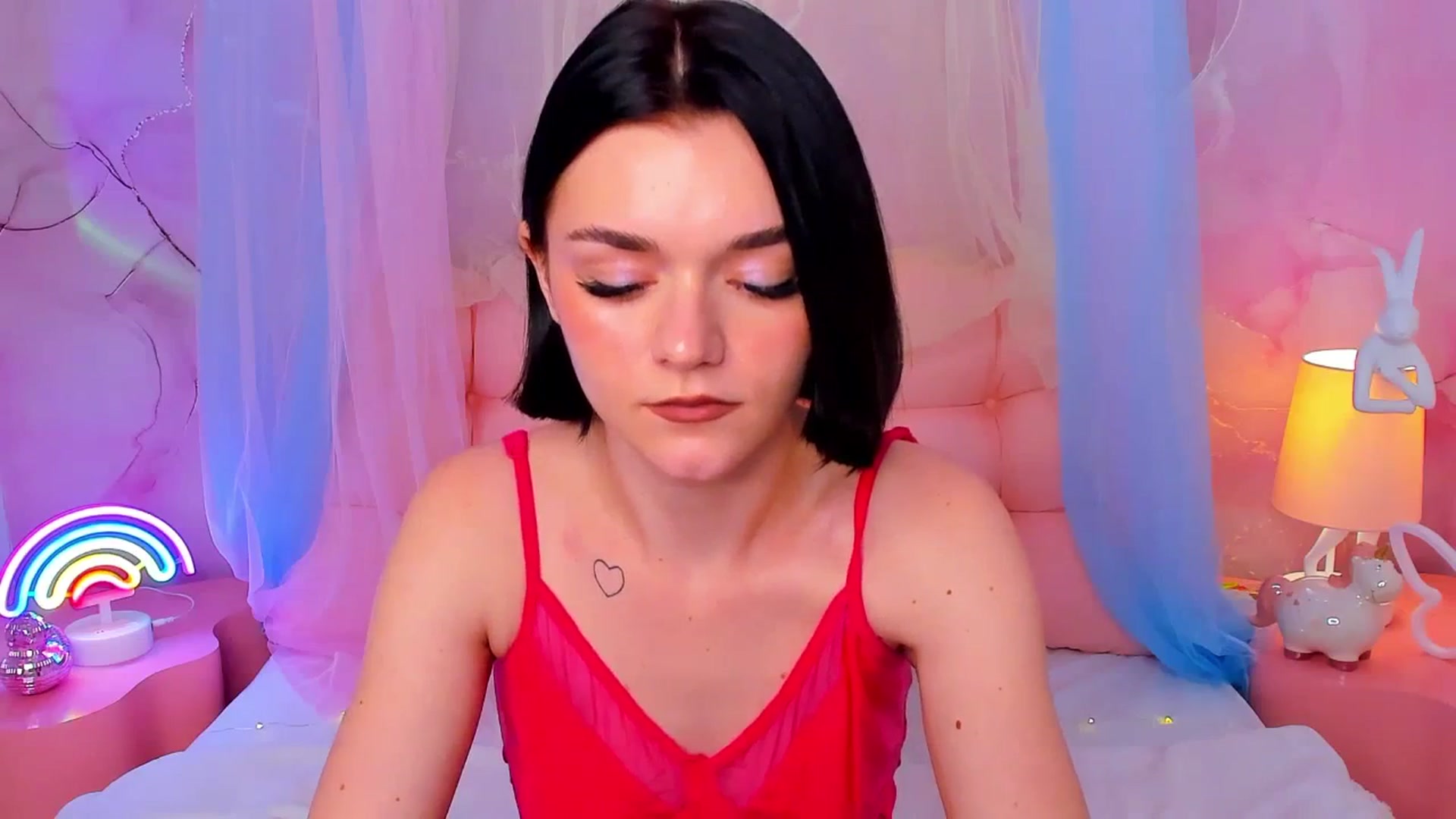 Gallery image thumbnail from MimiWow's myfreecams stream on, 11/24/2025, 15:06 image 18 of 20