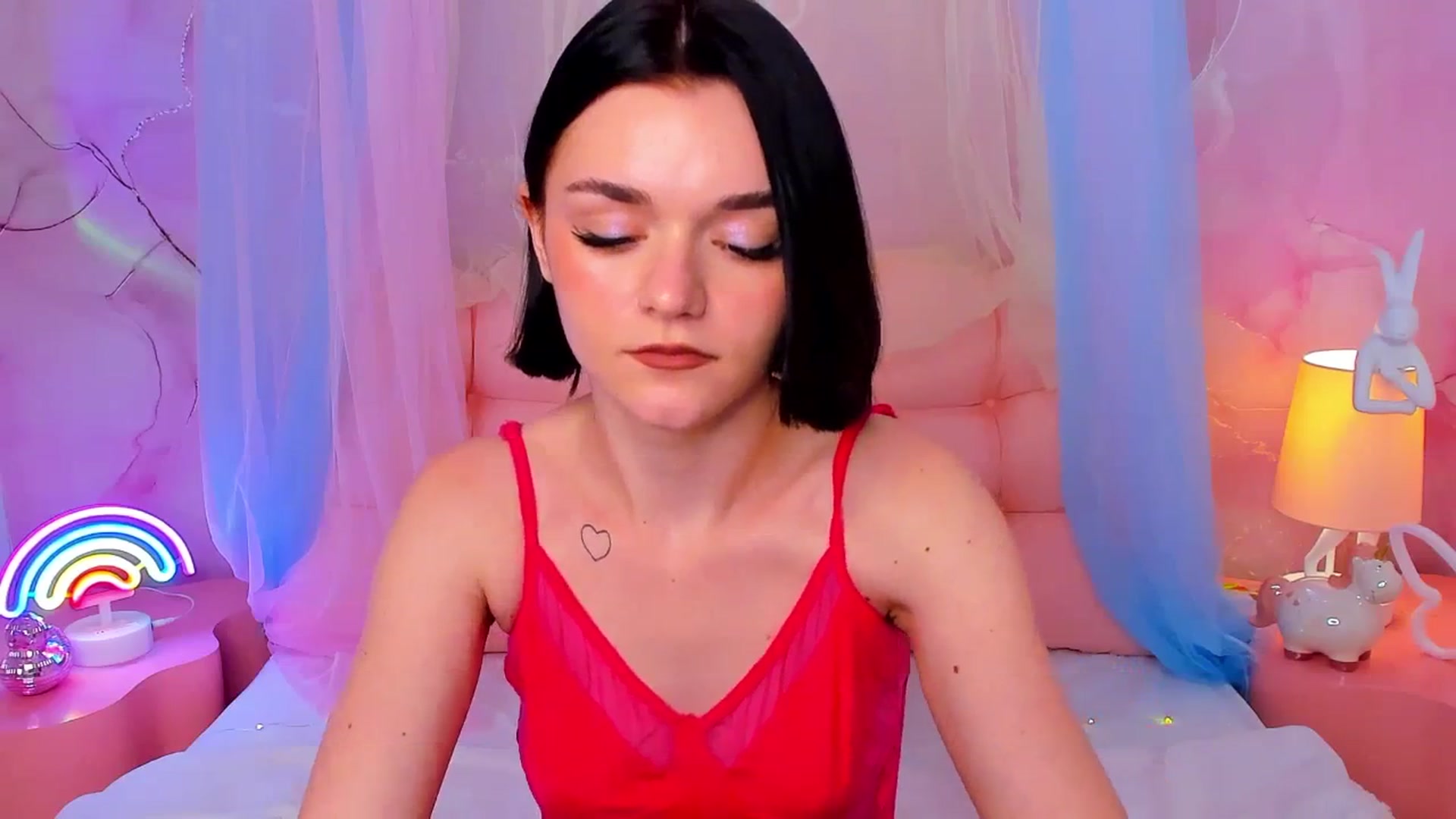 Gallery image thumbnail from MimiWow's myfreecams stream on, 11/24/2025, 15:06 image 12 of 20