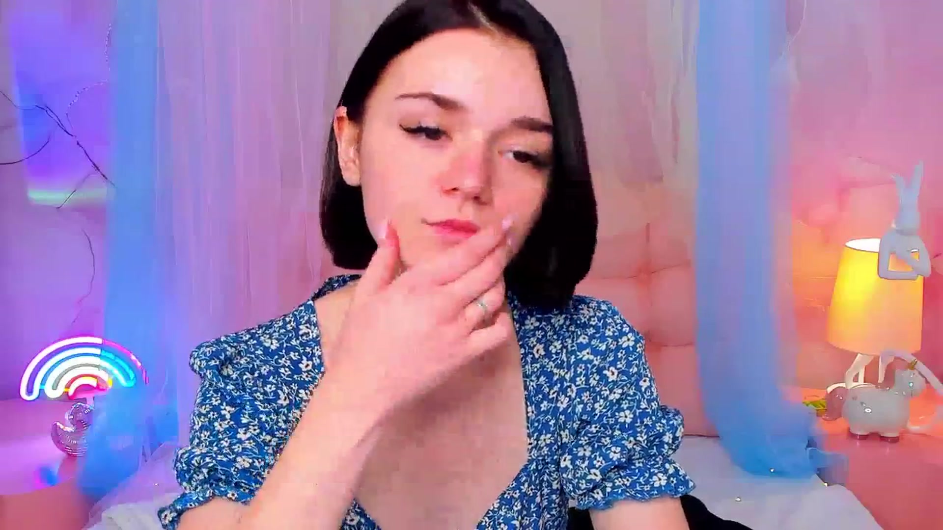 Gallery image thumbnail from MimiWow's myfreecams stream on, 11/29/2025, 10:02 image 17 of 20