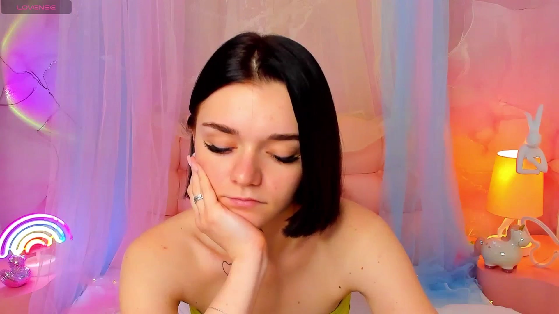 Gallery image thumbnail from MimiWow's myfreecams stream on, 11/30/2025, 10:59 image 10 of 20