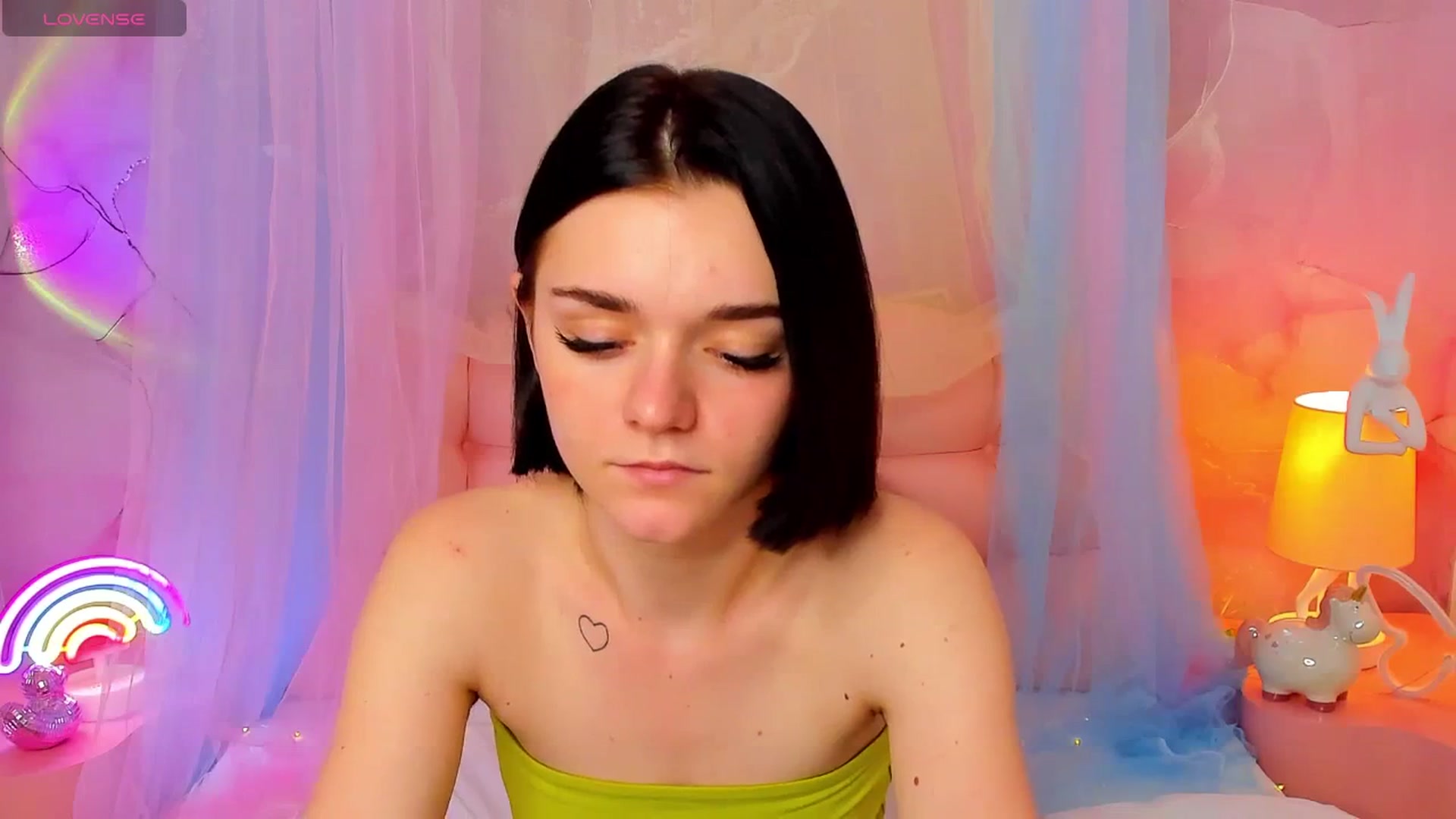 Gallery image thumbnail from MimiWow's myfreecams stream on, 11/30/2025, 10:59 image 14 of 20