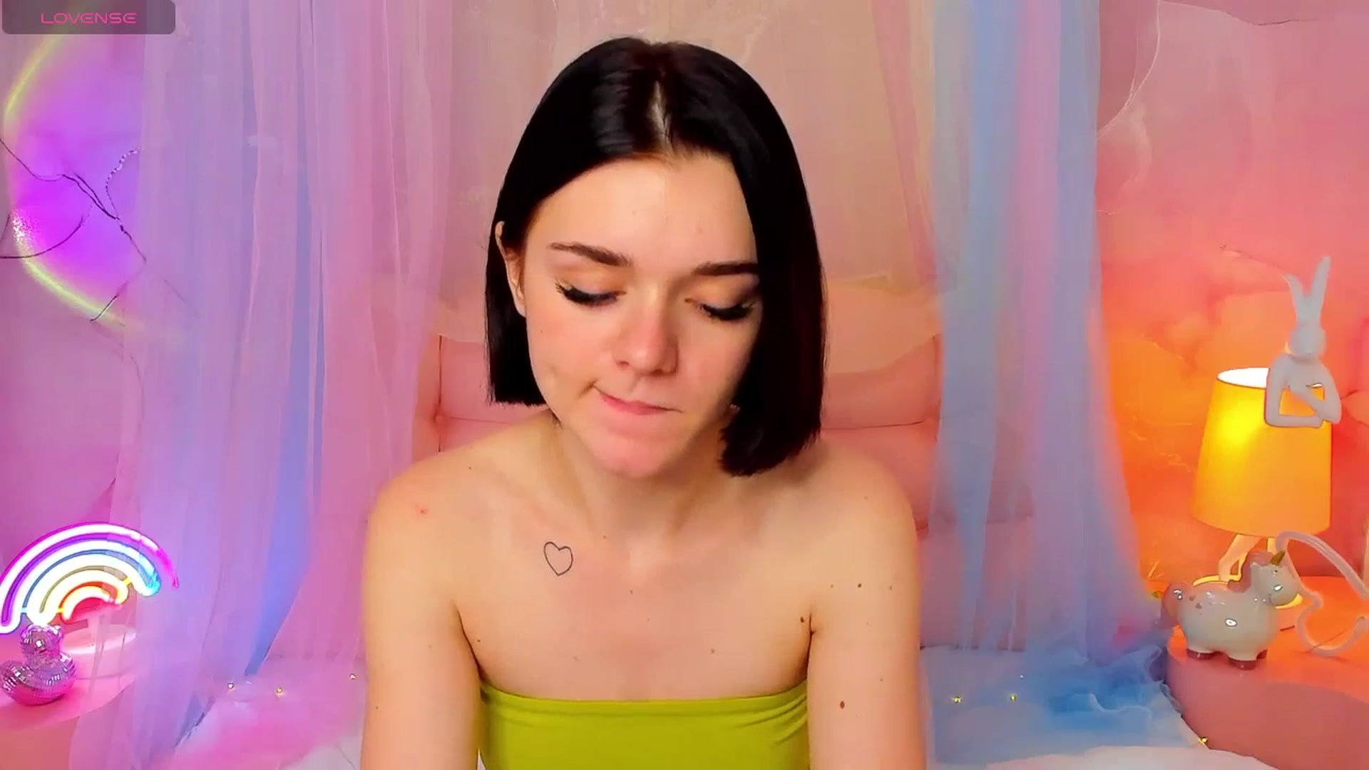 Gallery image thumbnail from MimiWow's myfreecams stream on, 11/30/2025, 10:59 image 12 of 20