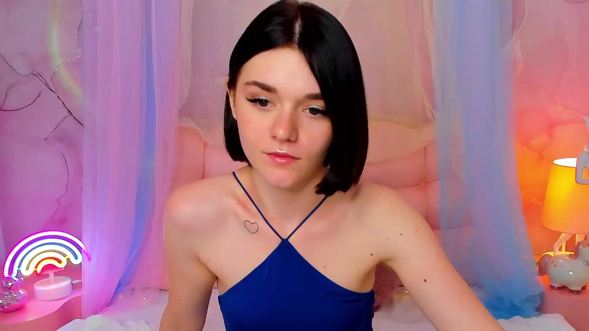 Gallery image thumbnail from MimiWow's myfreecams stream on, 12/01/2025, 16:03 image 7 of 20