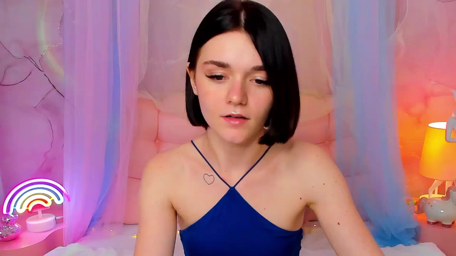 Gallery image thumbnail from MimiWow's myfreecams stream on, 12/01/2025, 16:03 image 9 of 20