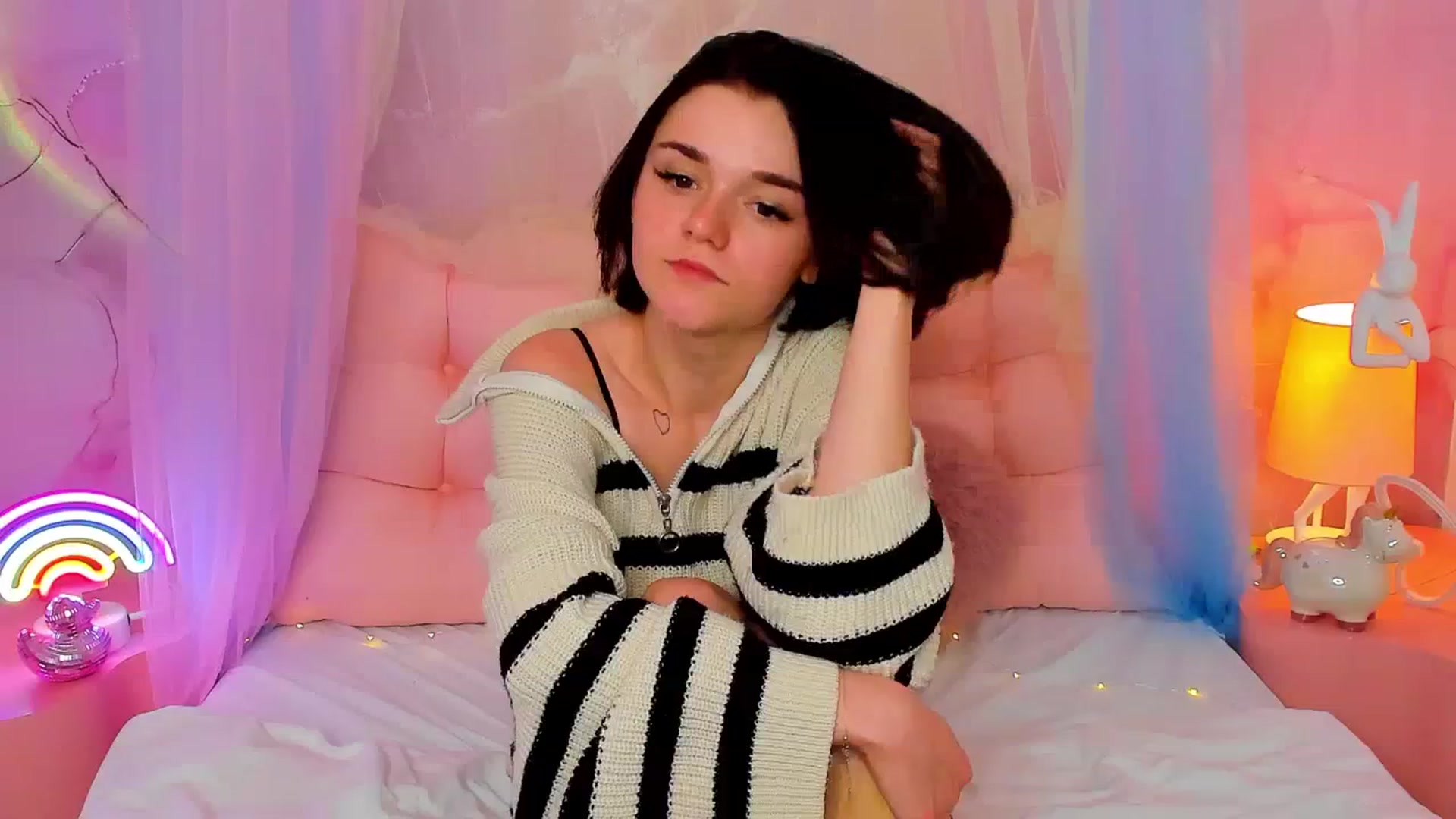 Gallery image thumbnail from MimiWow's myfreecams stream on, 12/02/2025, 19:42 image 7 of 20