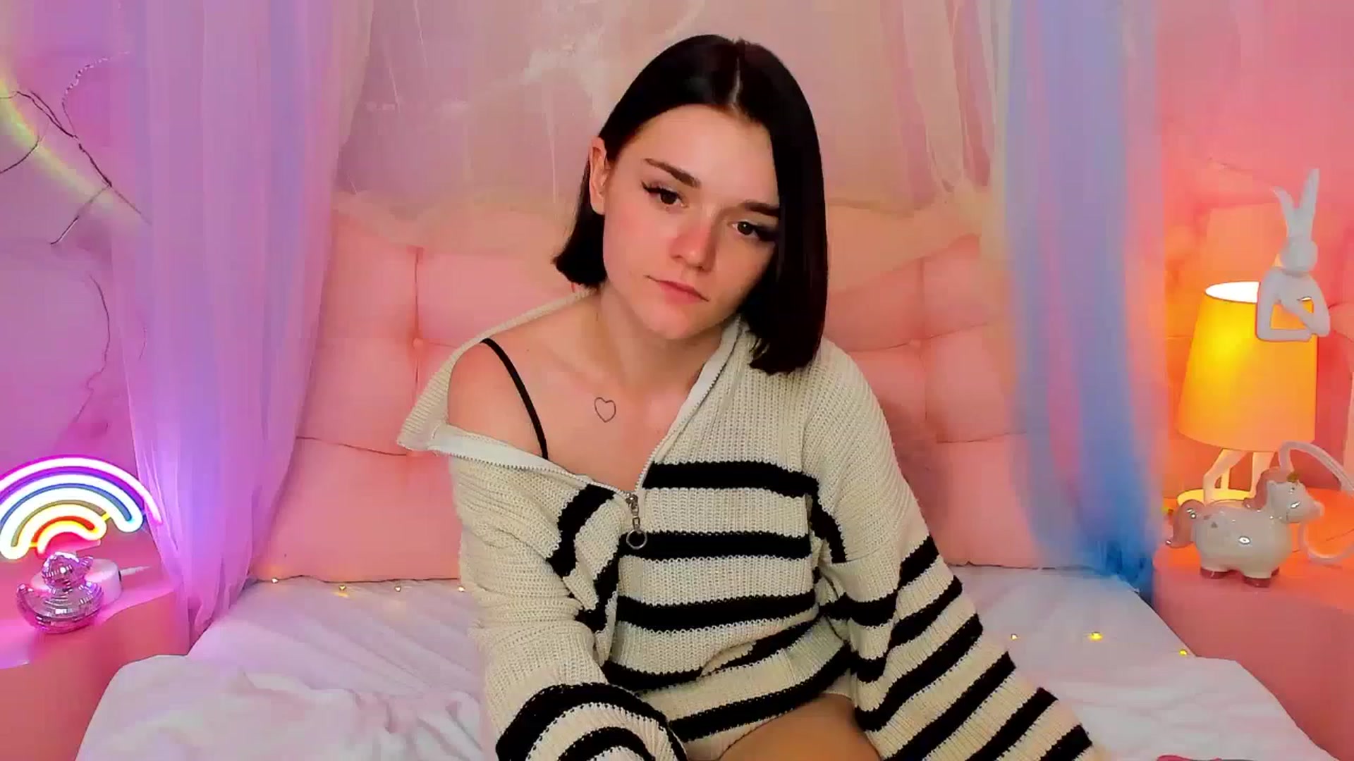 Gallery image thumbnail from MimiWow's myfreecams stream on, 12/02/2025, 19:42 image 2 of 20