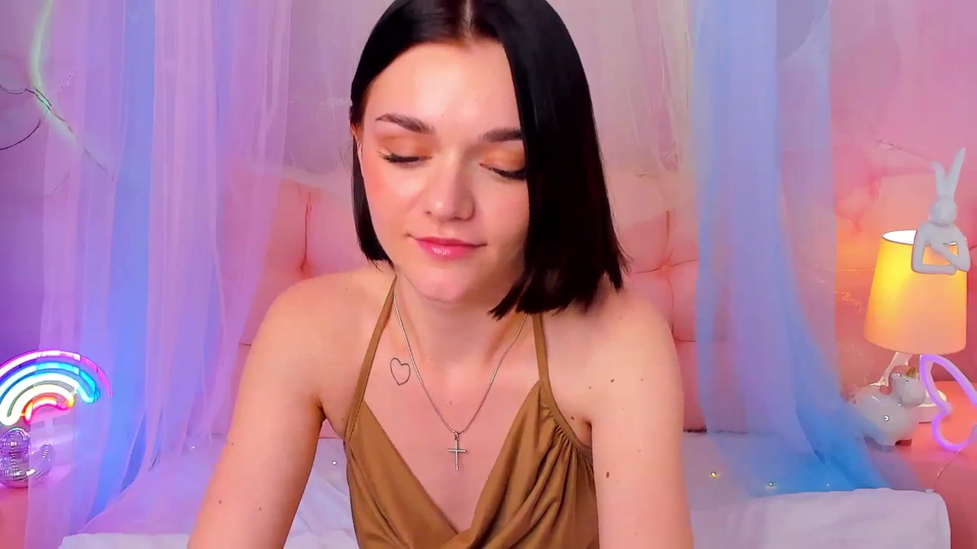 Gallery image thumbnail from MimiWow's myfreecams stream on, 12/07/2025, 09:34 image 18 of 20