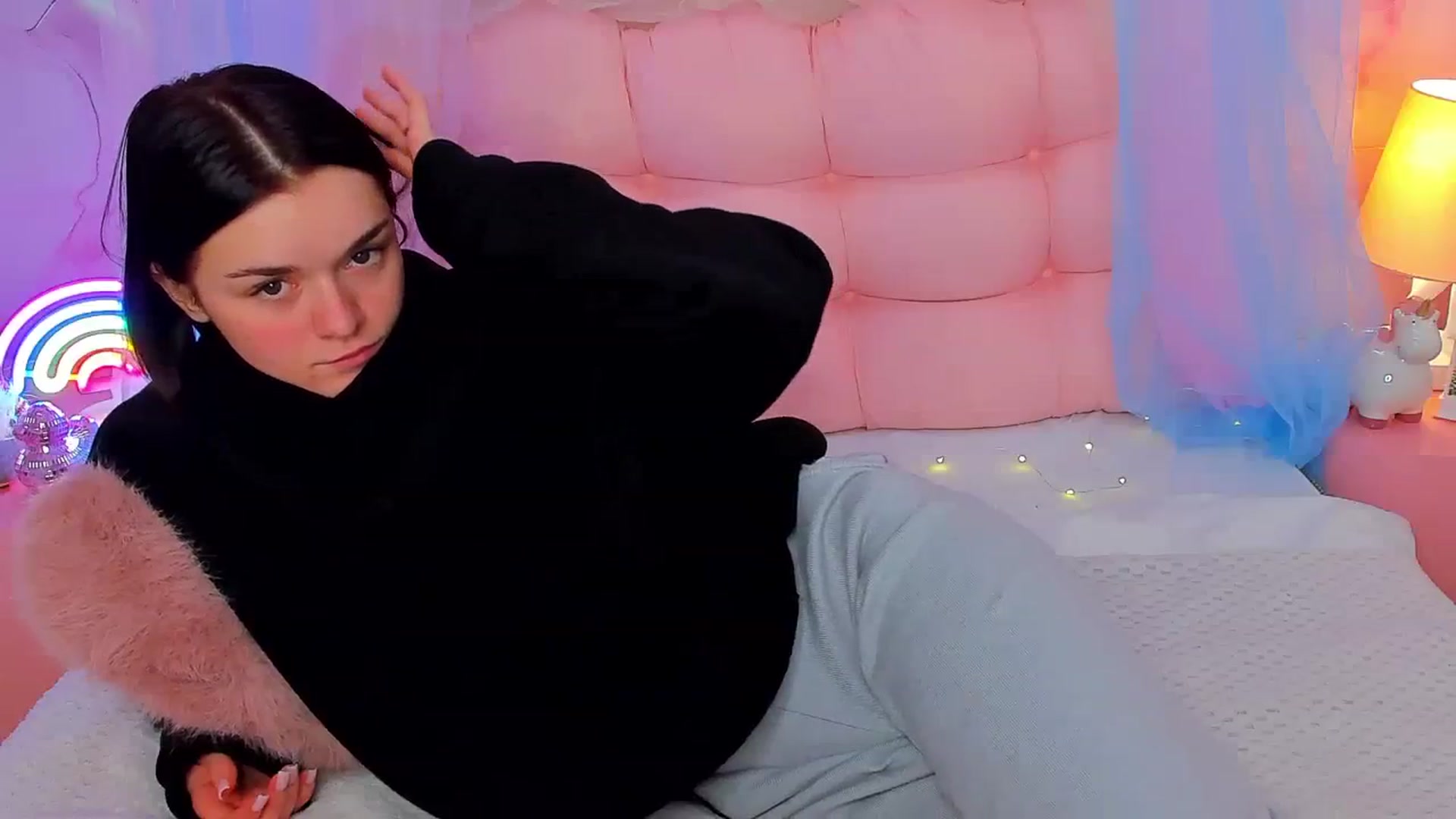 Gallery image thumbnail from MimiWow's myfreecams stream on, 12/14/2025, 12:47 image 16 of 20