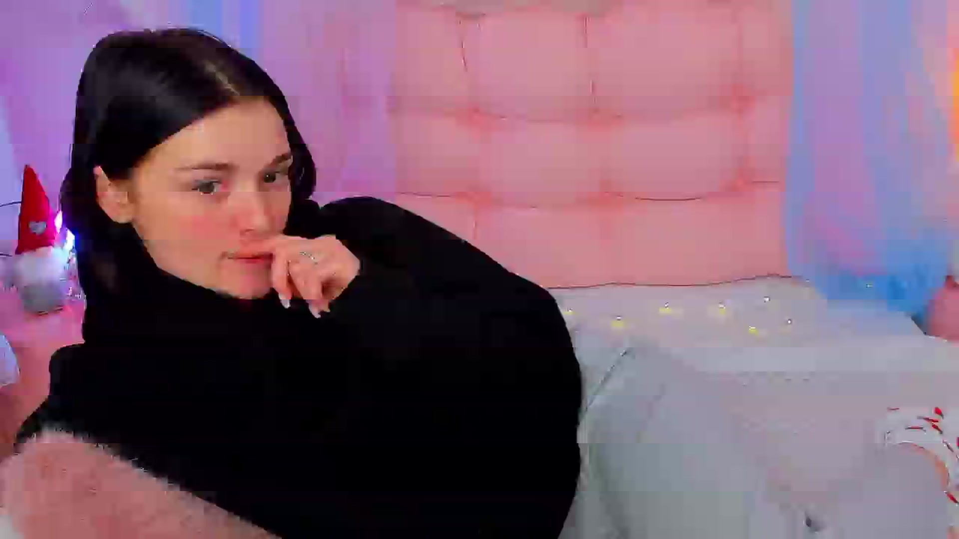 Gallery image thumbnail from MimiWow's myfreecams stream on, 12/14/2025, 12:47 image 10 of 20