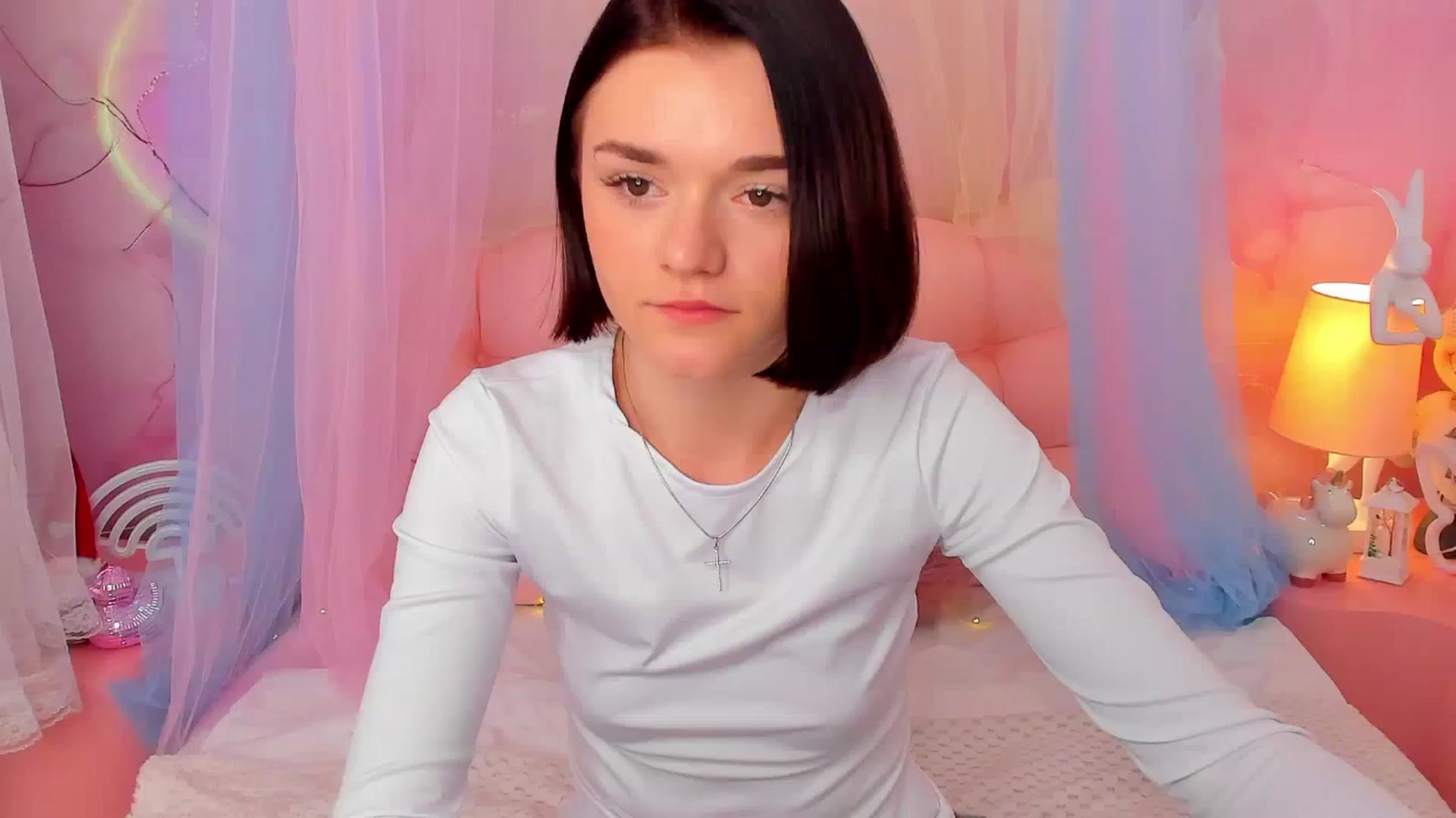 Gallery image thumbnail from MimiWow's myfreecams stream on, 12/15/2025, 09:27 image 15 of 20
