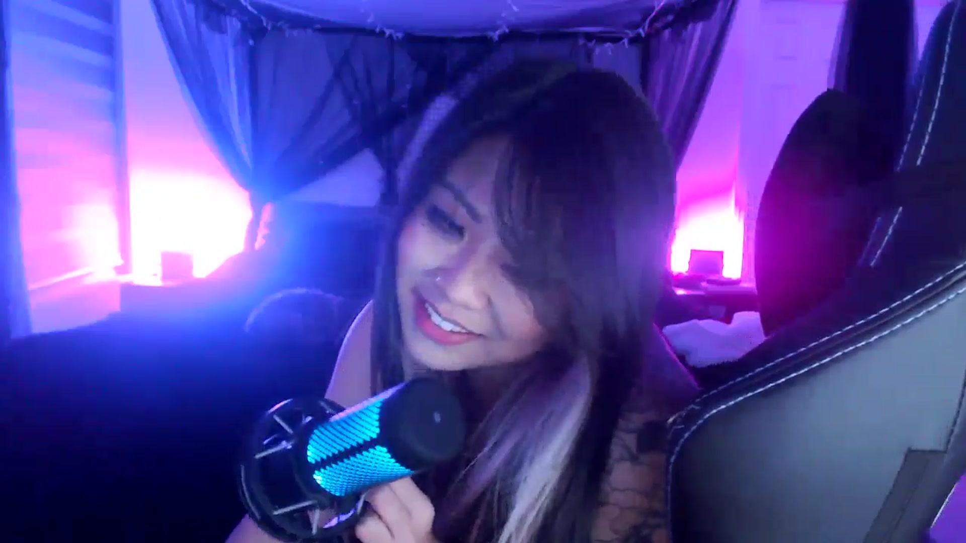 Gallery image thumbnail from Mimiestkitty's myfreecams stream on, 11/01/2024, 11:44 image 18 of 20