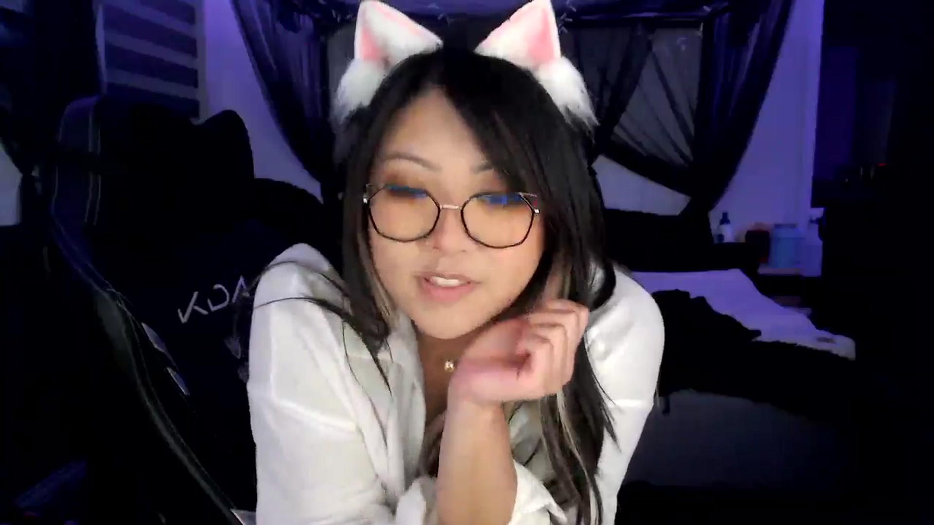 Gallery image thumbnail from Mimiestkitty's myfreecams stream on, 12/22/2024, 07:55 image 7 of 20
