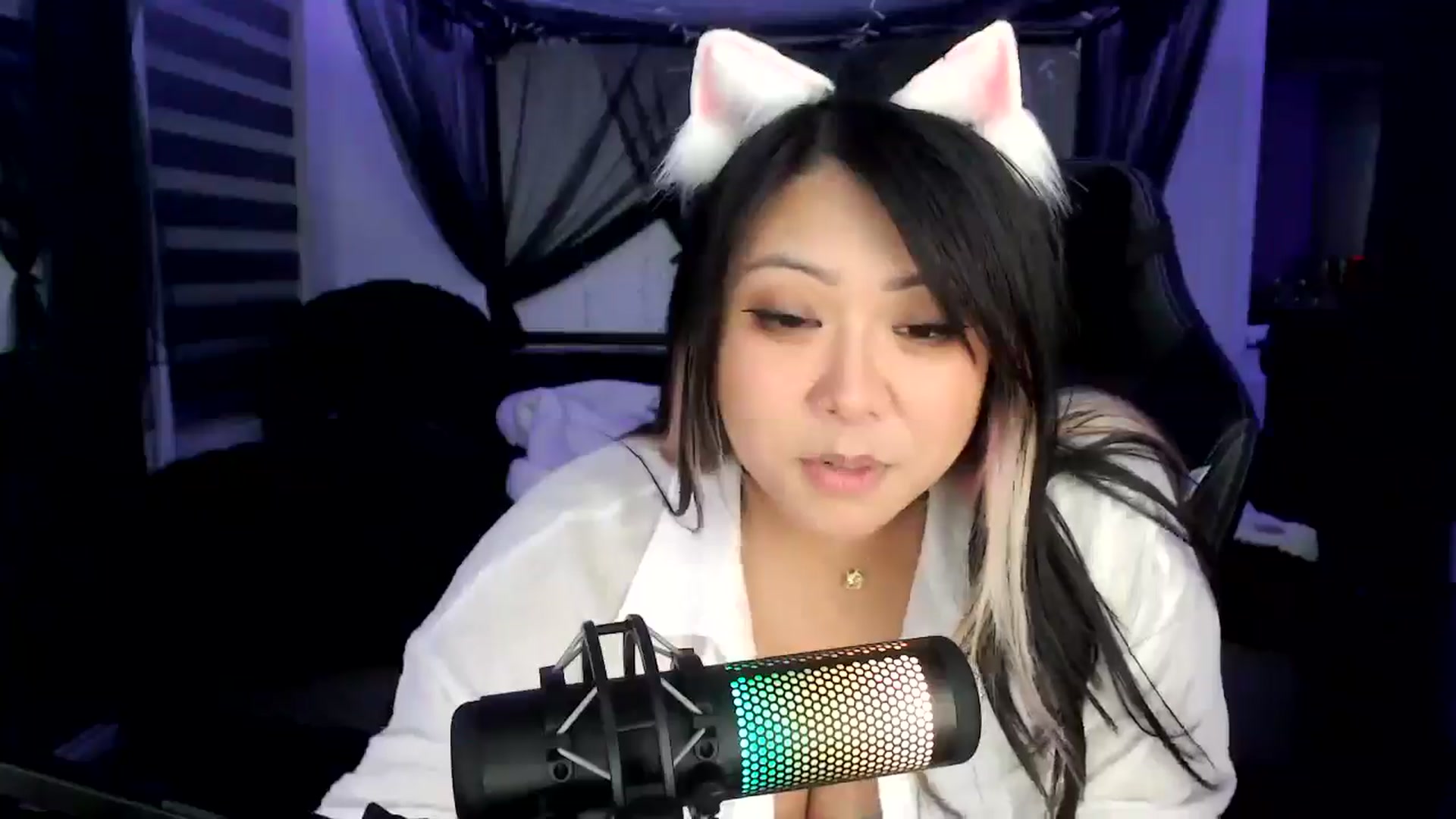 Gallery image thumbnail from Mimiestkitty's myfreecams stream on, 12/22/2024, 07:55 image 4 of 20